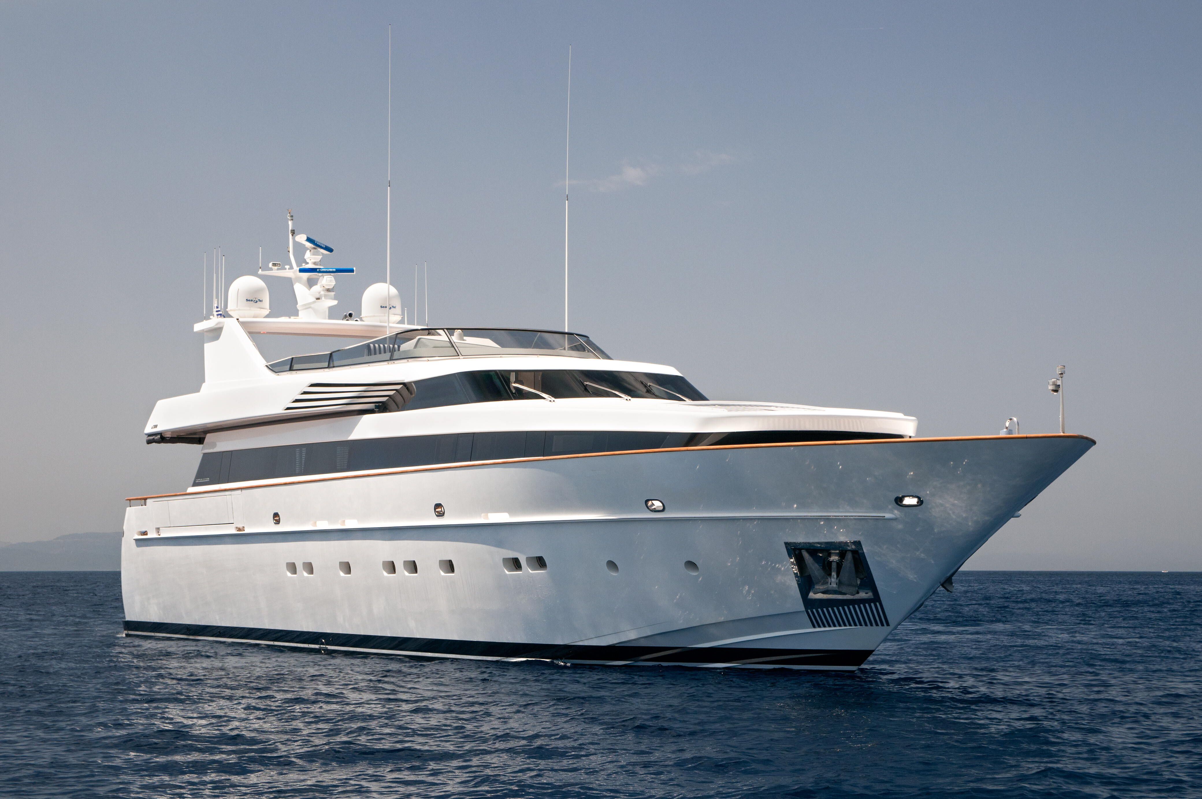 Aboard REGINA K a 105ft (32m) luxury motor yacht for Sale & Charter available with Fraser Yachts, built by CANTIERI DI PISA in 2008