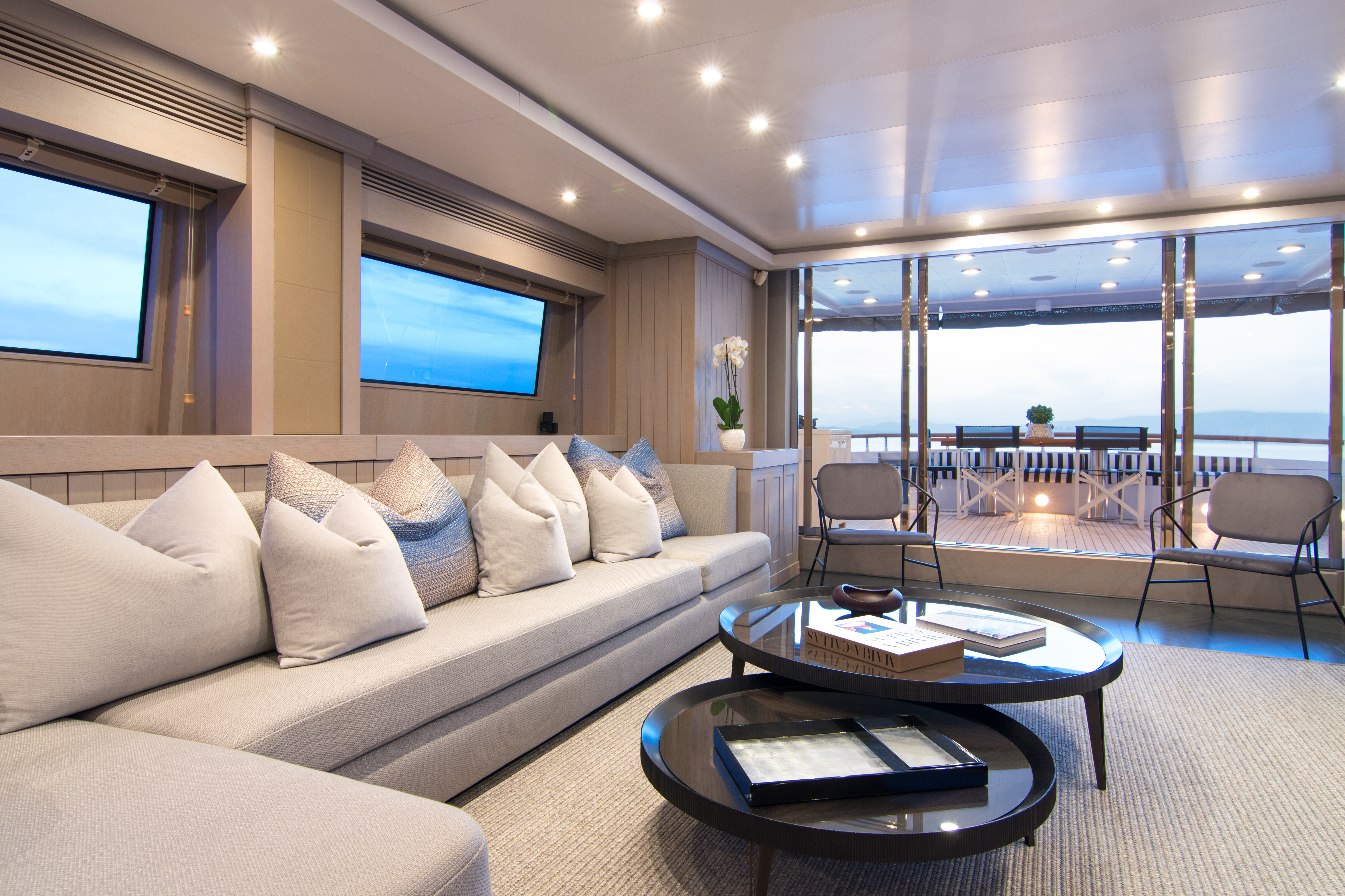 Aboard REGINA K a 105ft (32m) luxury motor yacht for Sale & Charter available with Fraser Yachts, built by CANTIERI DI PISA in 2008