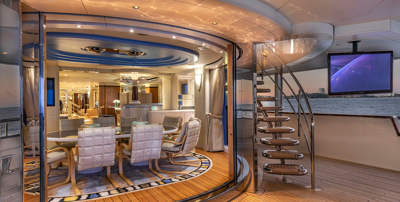 Aboard 4 ROSES a 185ft (56.5m) luxury motor yacht , built by OCEANFAST YACHTS in 2004