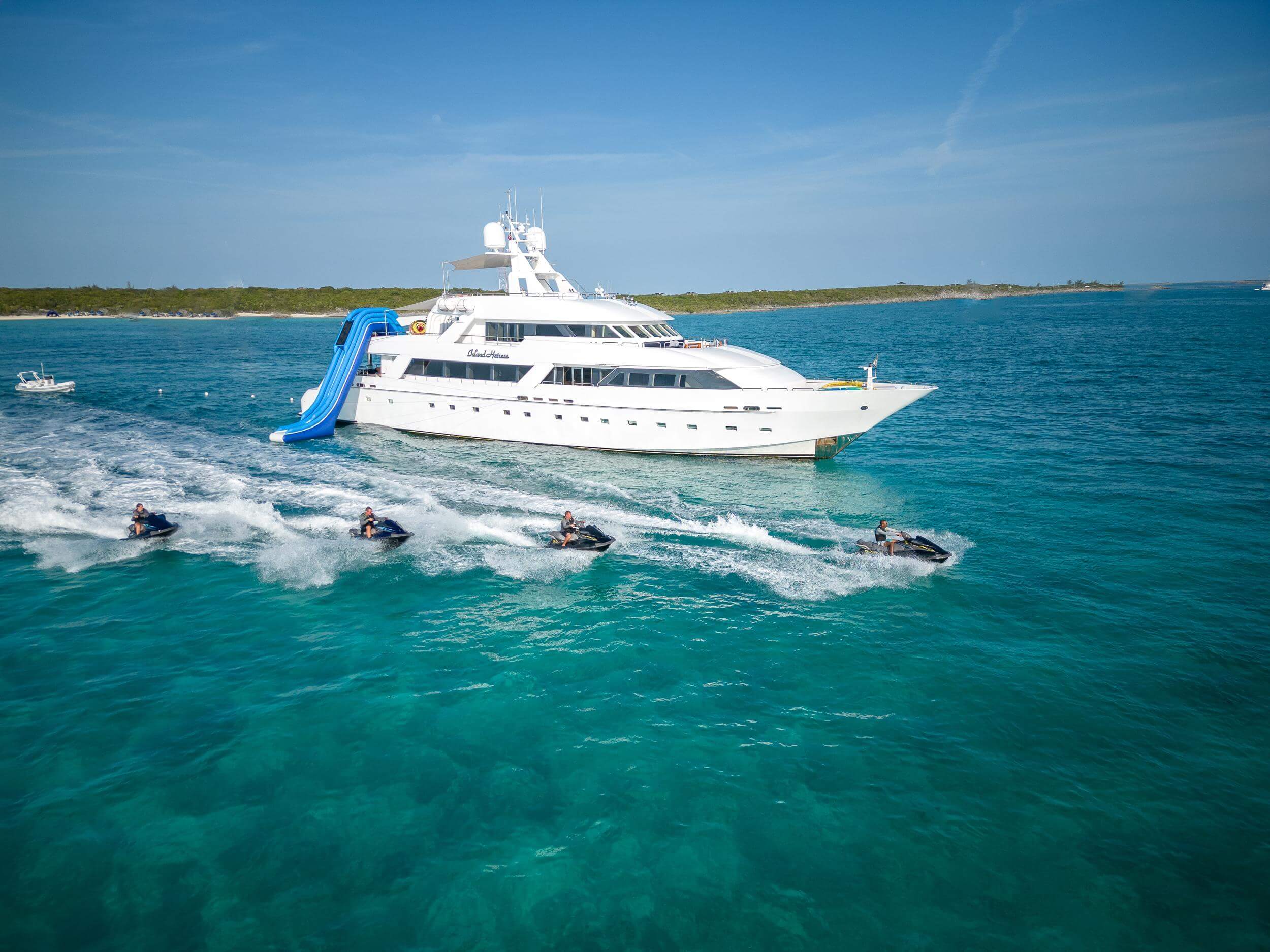 ISLAND HEIRESS_01_Profile-07OFBaib(1)-R1yEgXIE.jpg