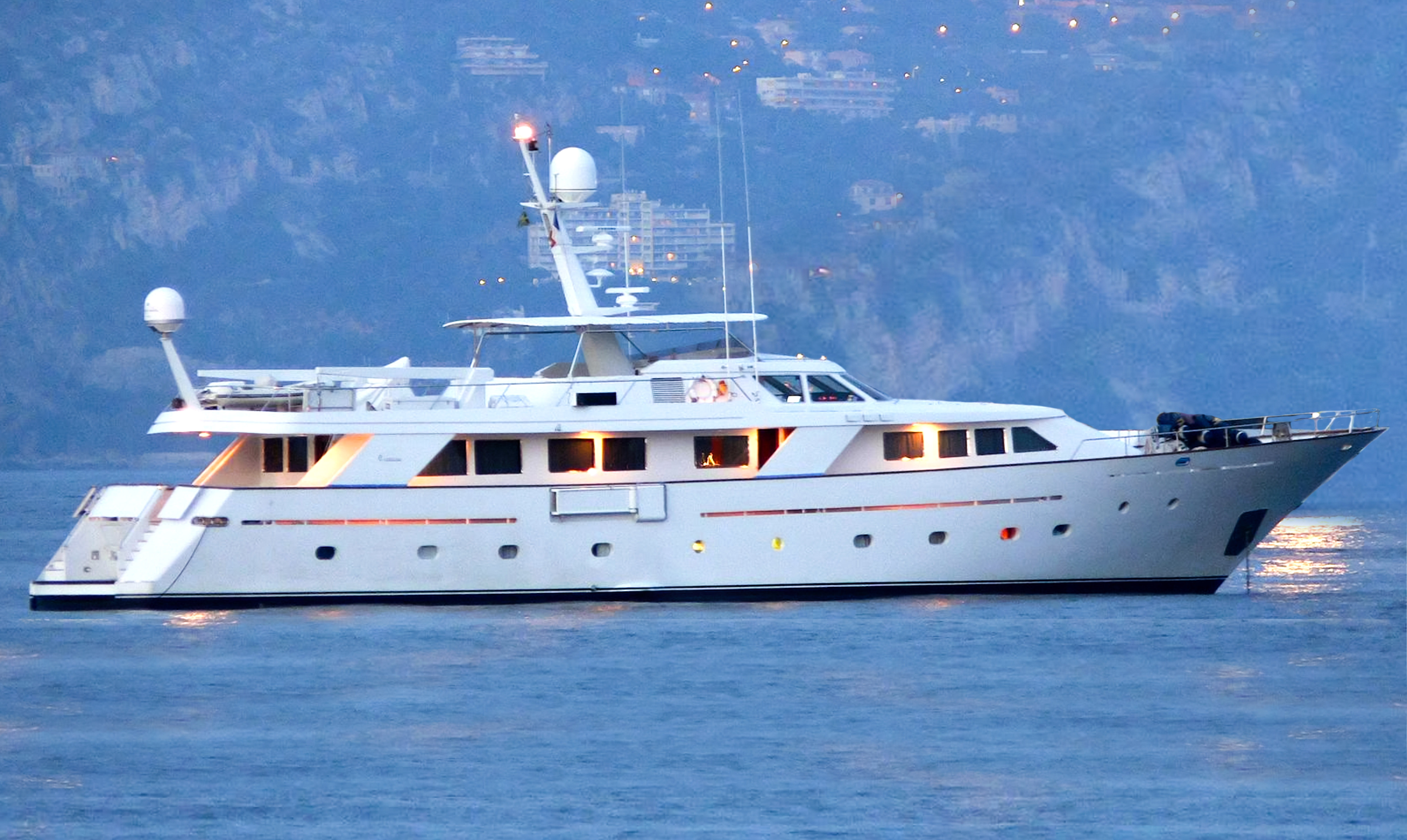 Aboard NIGHTFLOWER a 114ft (35m) luxury motor yacht for Sale & Charter available with Fraser Yachts, built by CODECASA in 1987