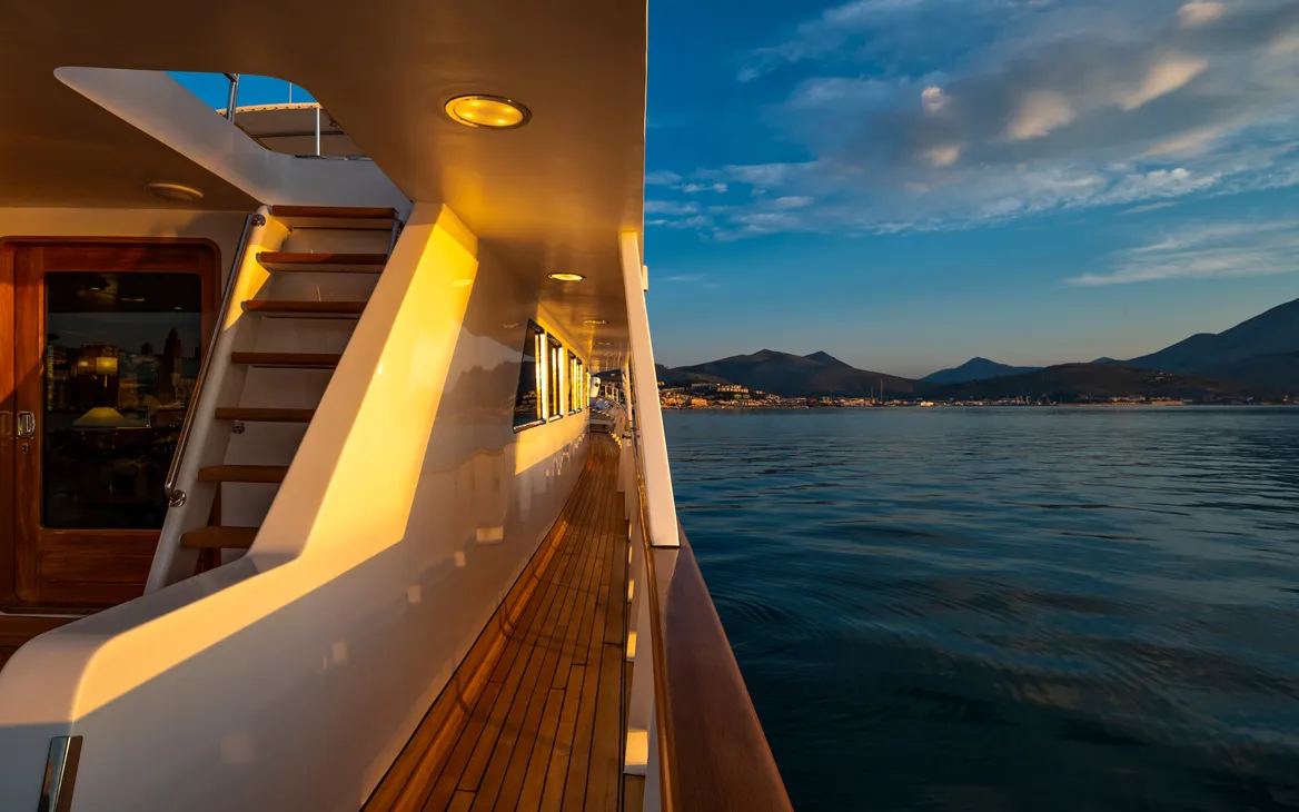 Aboard NIGHTFLOWER a 114ft (35m) luxury motor yacht for Sale & Charter available with Fraser Yachts, built by CODECASA in 1987