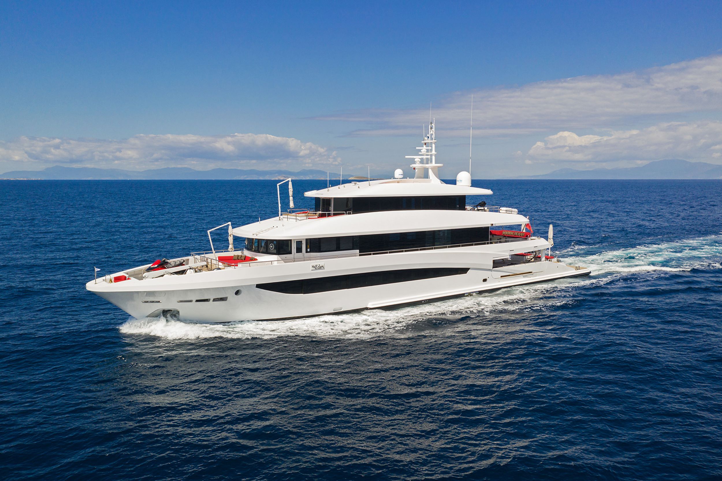 MY EDEN motor yacht for Charter by Fraser Yachts, built by GOLDEN YACHTS