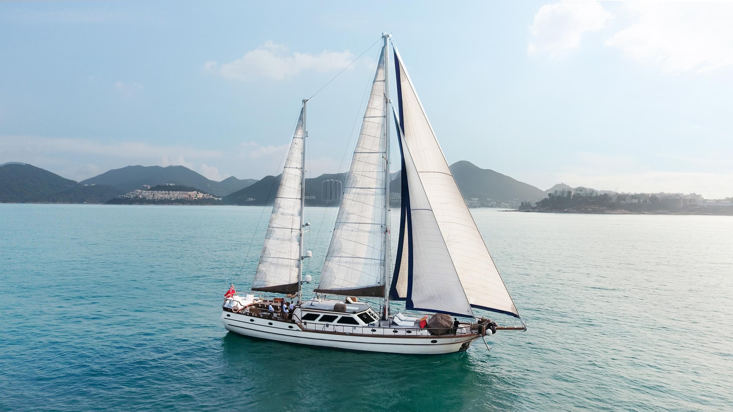 Aboard LADY LORRAINE a 89ft (27.26m) luxury sailing yacht for Sale available with Fraser Yachts, built by AGANTUR SHIPYARD in 2004