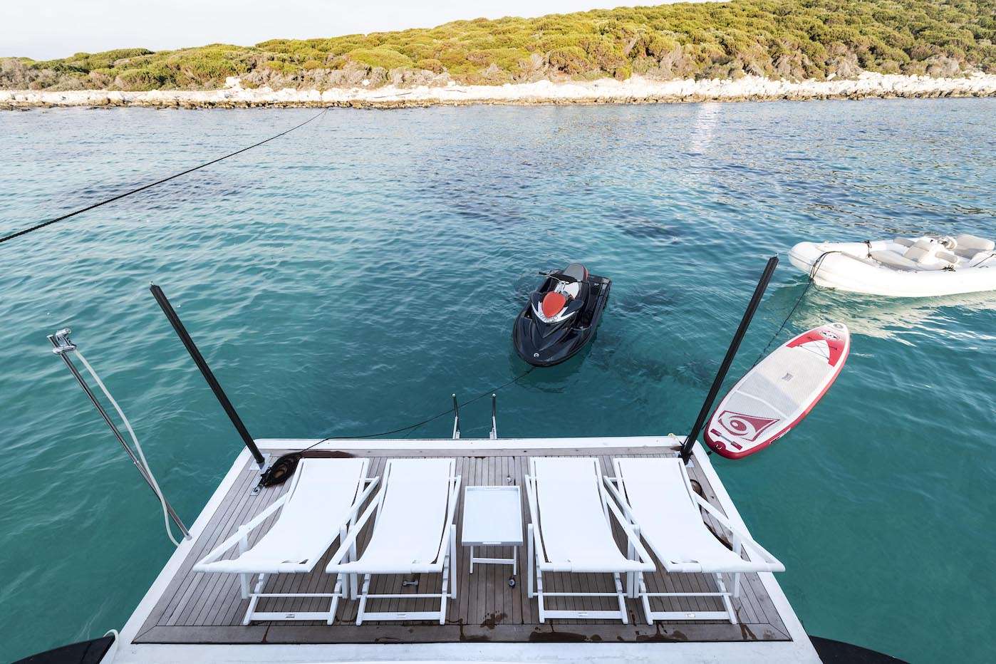 Aboard KALIMERA a 102ft (31.1m) luxury motor yacht for Charter available with Fraser Yachts, built by CANTIERI DI PISA in 2003