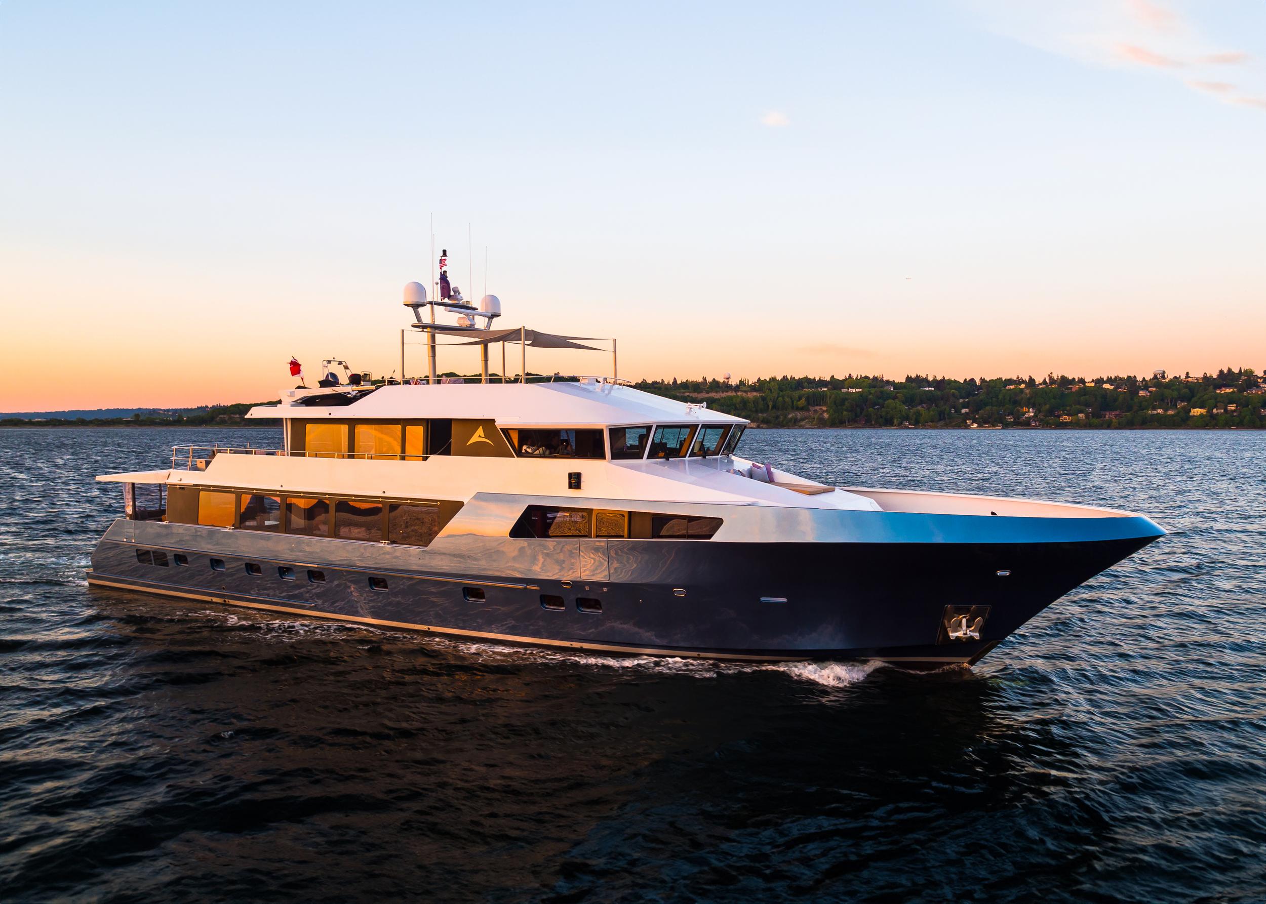 000 for CRM ASCENTE 112' Westport Hull Ascente Sunset-2 EXTENDED BACKGROUND-Qv997n5m.jpg