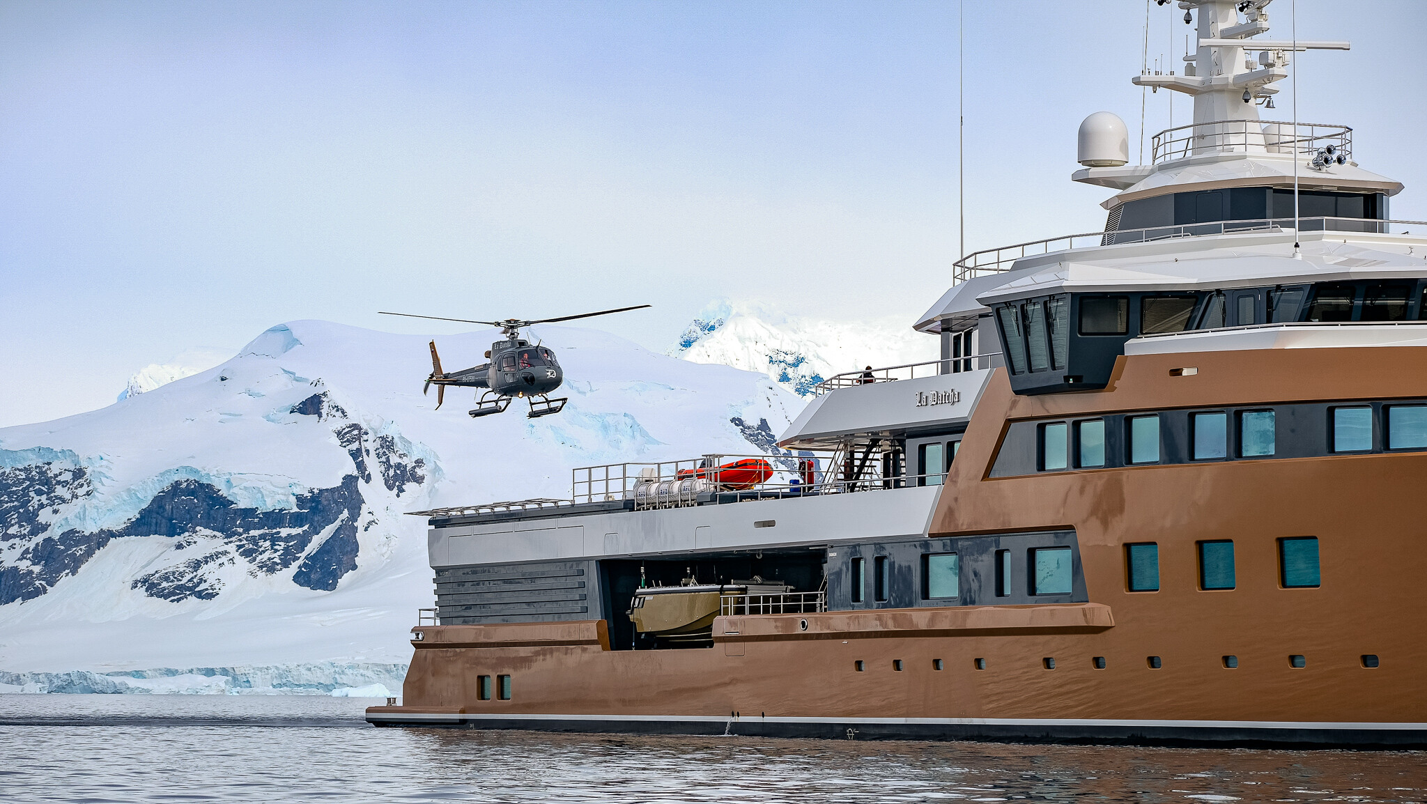 LA DATCHA motor yacht  by Fraser Yachts, built by DAMEN YACHTING