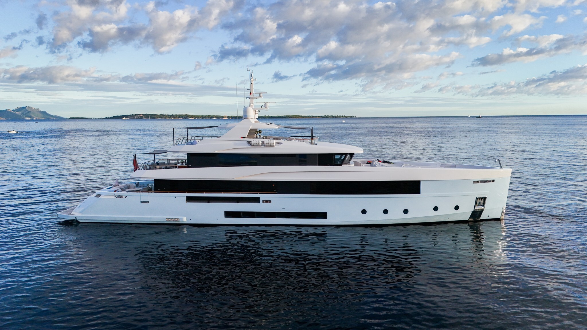 ALTHEA motor yacht for Sale by Fraser Yachts, built by ADMIRAL YACHTS