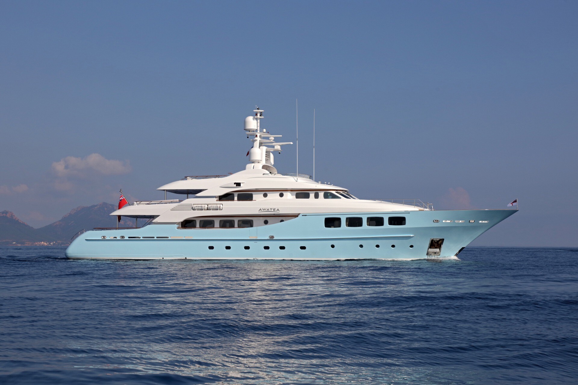 Aboard AWATEA a 147ft (45m) luxury motor yacht for Sale available with Fraser Yachts, built by ROYAL HAKVOORT SHIPYARD in 2008