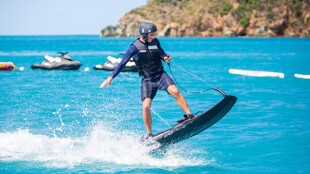 https://media.fraseryachts.com/Yachts/Y7861_MC/images/yachtfolio/adventure-jetsurf_104905-lzkd5raY.jpg?vh=8fd275&w=310