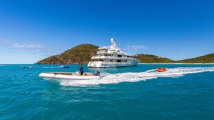 https://media.fraseryachts.com/Yachts/Y7861_MC/images/yachtfolio/adventure-towable-toy_104719-PV63KJOo.jpg?vh=d1dfdd&w=310