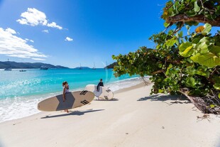 https://media.fraseryachts.com/Yachts/Y7861_MC/images/yachtfolio/adventure-toys-sup_96941-qnQ0grX3.jpg?vh=87e8e4&w=310