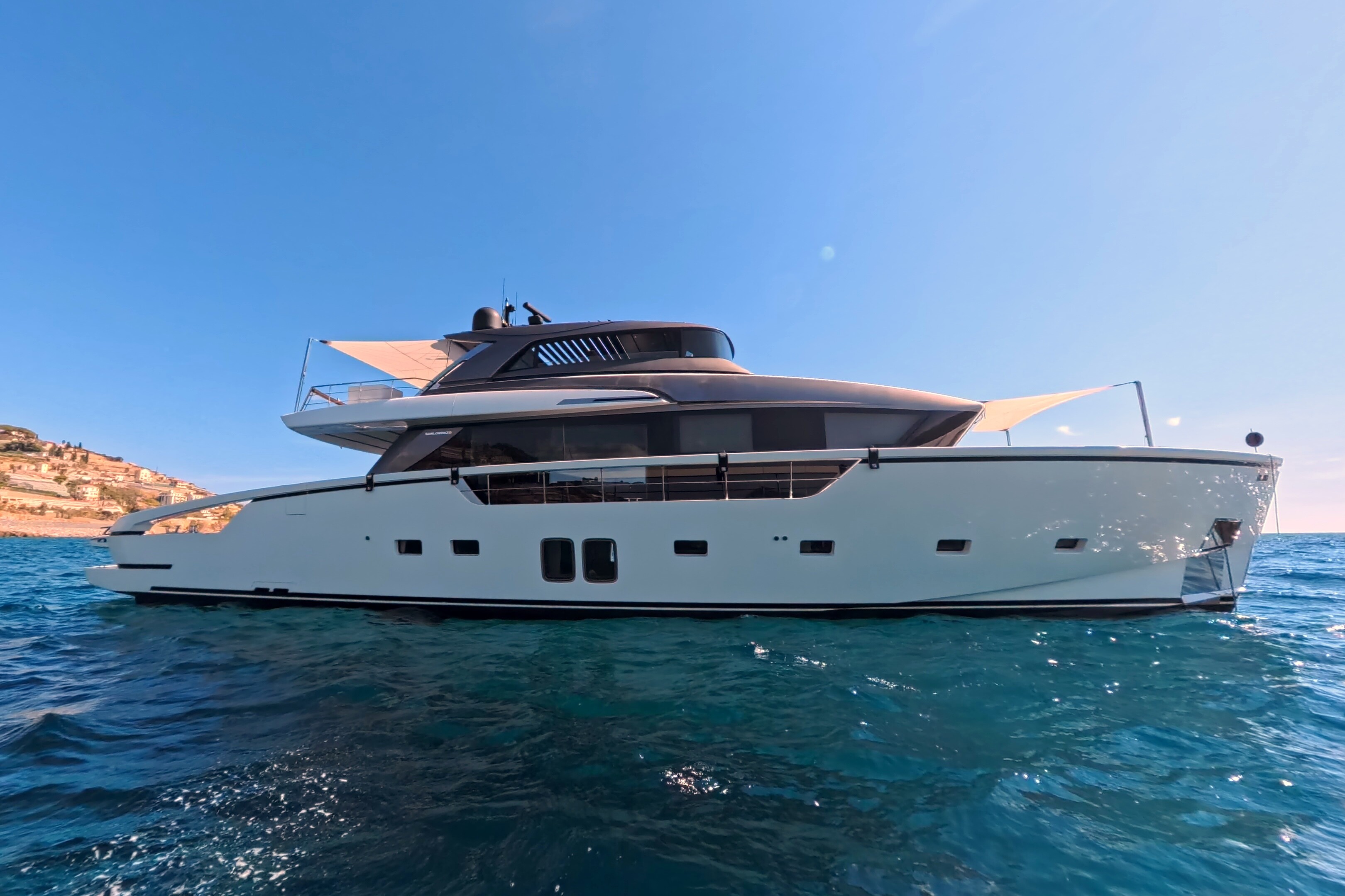 LADY LARISA motor yacht for Sale by Fraser Yachts, built by SANLORENZO