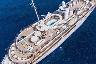 https://media.fraseryachts.com/Yachts/Y8005_MC/images/yachtfolio/69-65-ndws-o6me0rz_86107-q6xoc3RZ.jpg?vh=423469&w=310