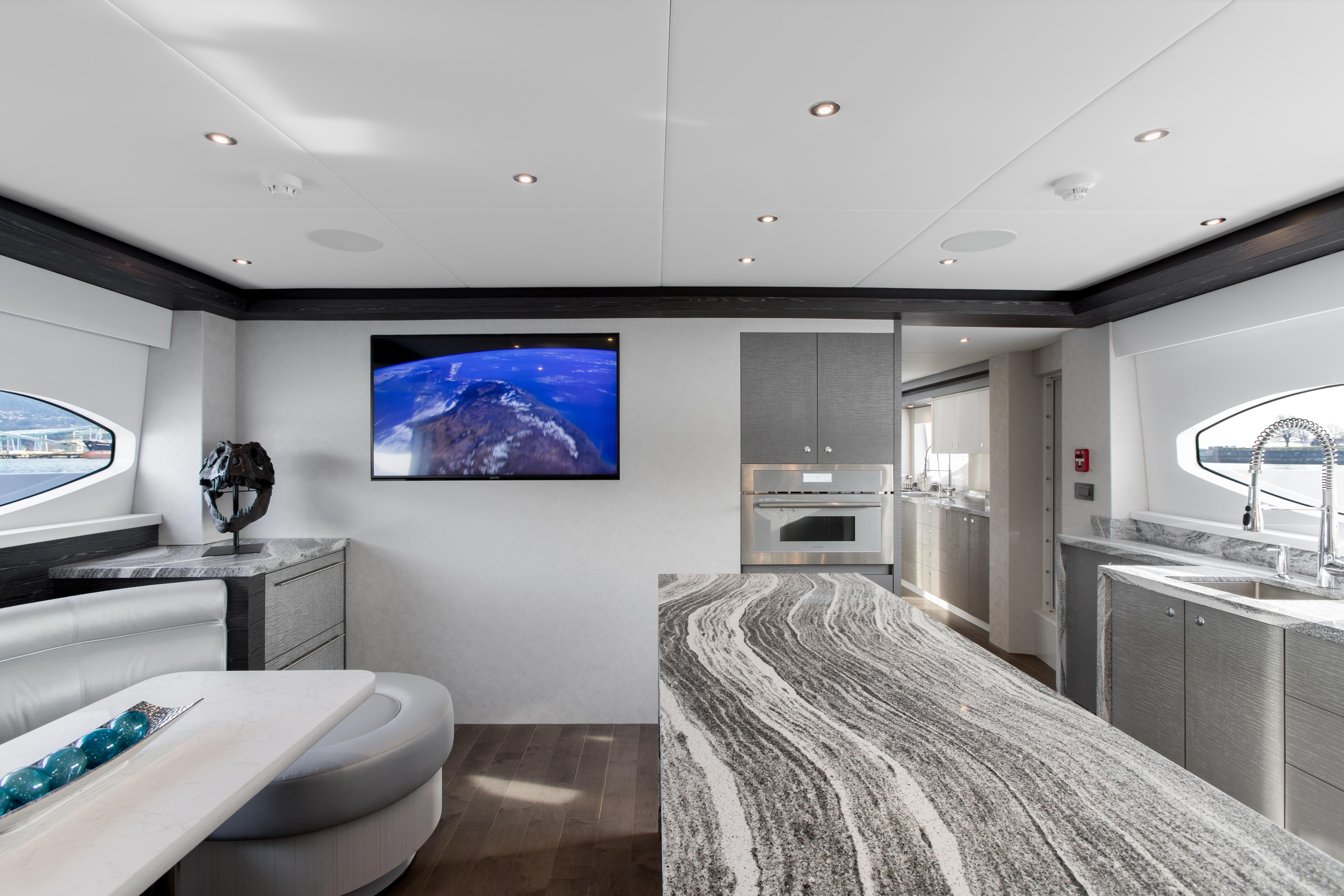 CRESCENT LADY motor yacht for Sale by Fraser Yachts, built by CRESCENT CUSTOM YACHTS