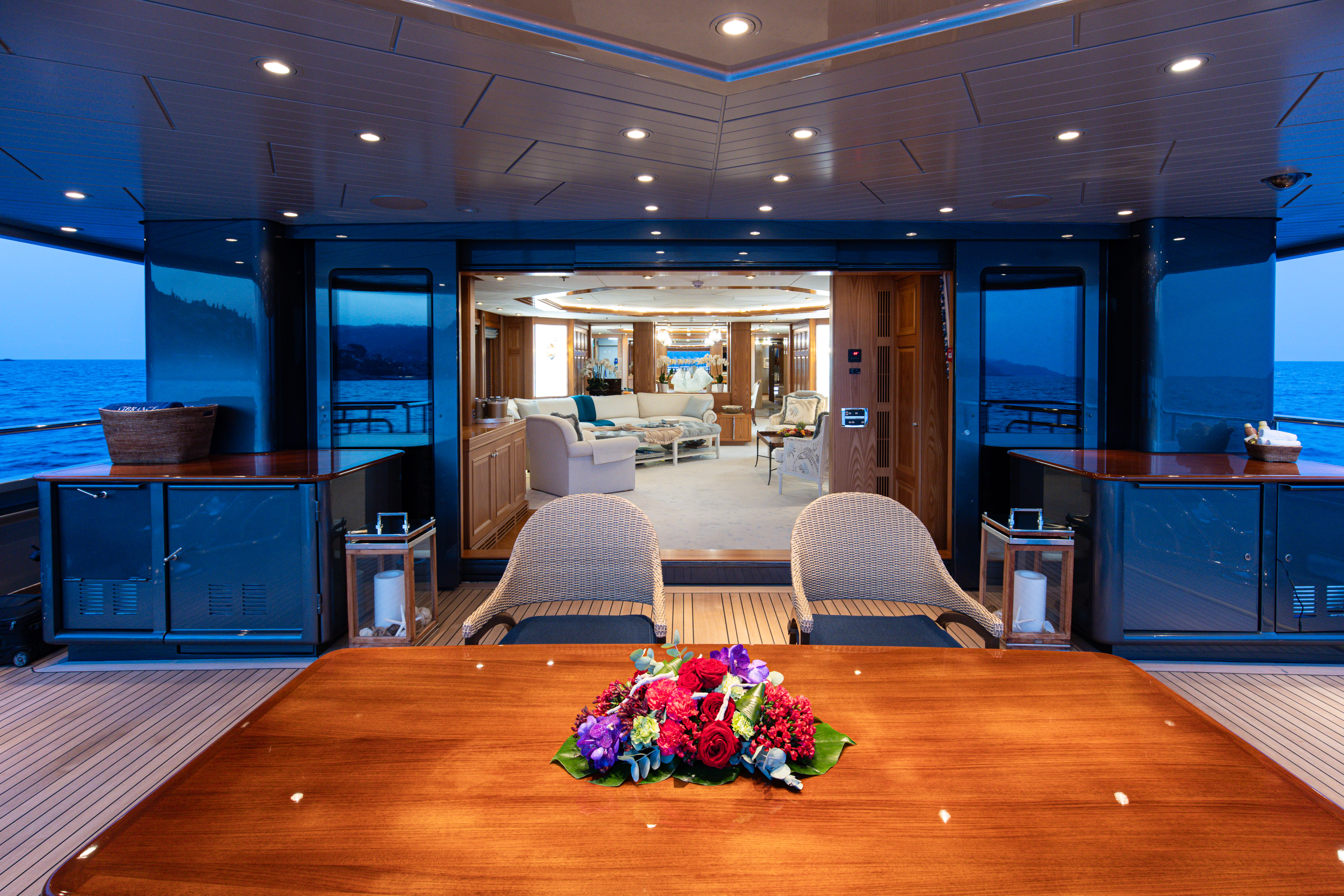 Aboard VIBRANCE a 161ft (49.3m) luxury motor yacht for Sale & Charter available with Fraser Yachts, built by AMELS in 2004