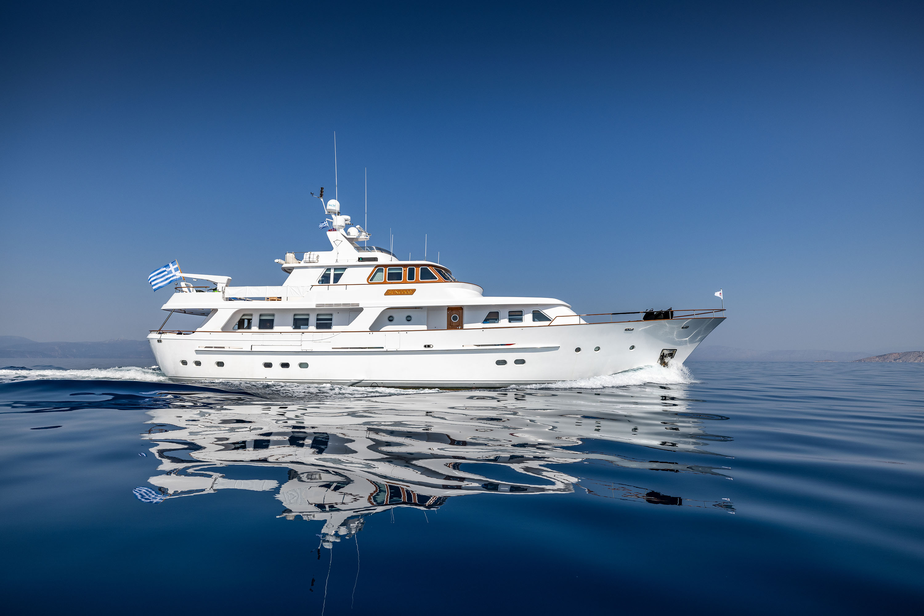 Aboard SUNCOCO a 103ft (31.4m) luxury motor yacht for Charter available with Fraser Yachts, built by LOWLAND YACHTS in 1992