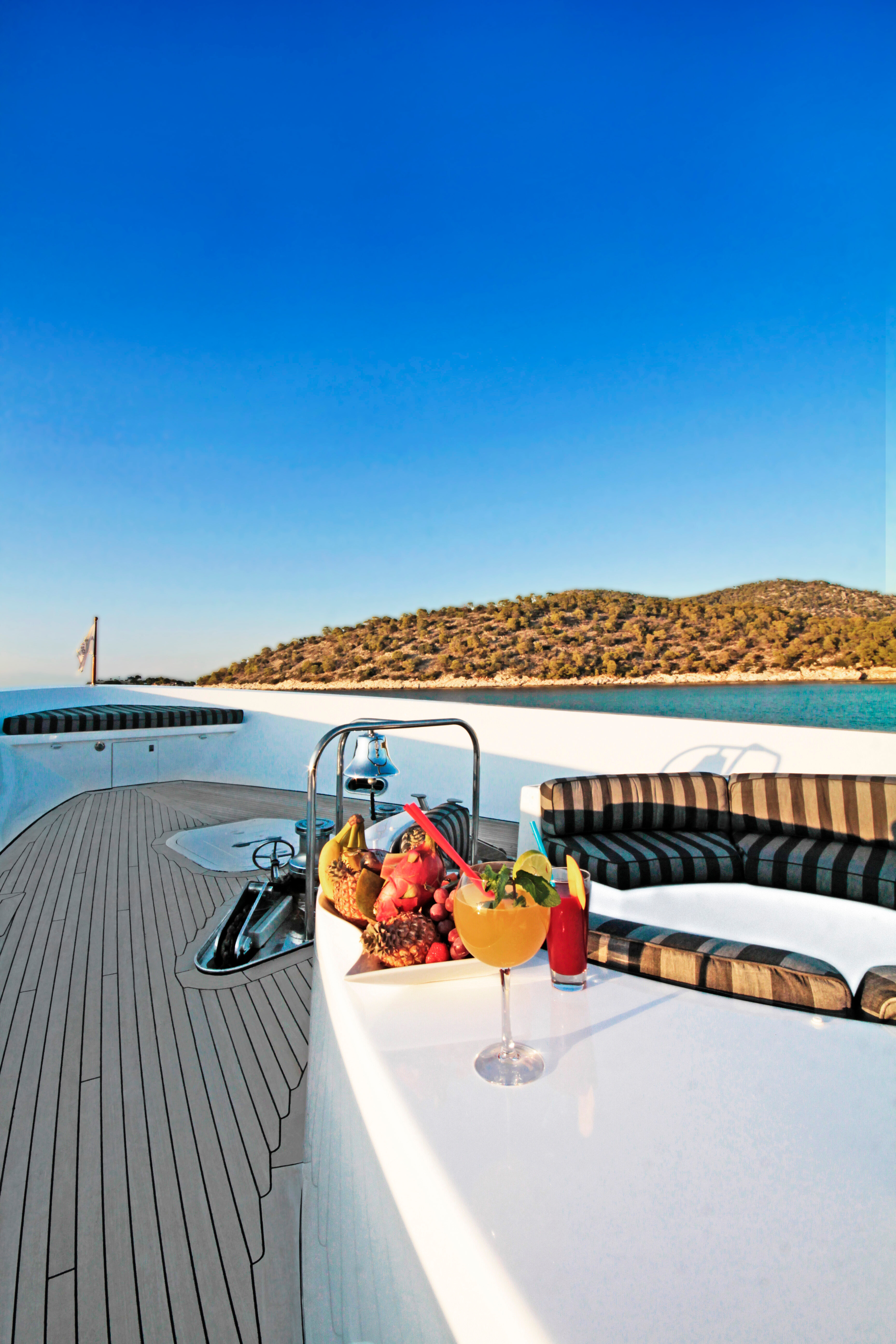 Aboard ENDLESS SUMMER a 130ft (39.62m) luxury motor yacht , built by WESTPORT in 2001