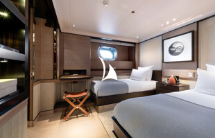 https://media.fraseryachts.com/Yachts/Y8616_MC/images/yachtfolio/asahi-portside-twin-cabin-gCVdhWLO.jpg?vh=9a22ca&w=310