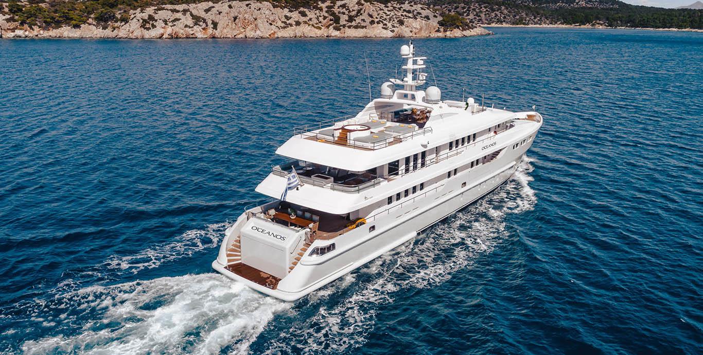 Aboard OCEANOS a 160ft (48.85m) luxury motor yacht , built by MONDOMARINE in 2006