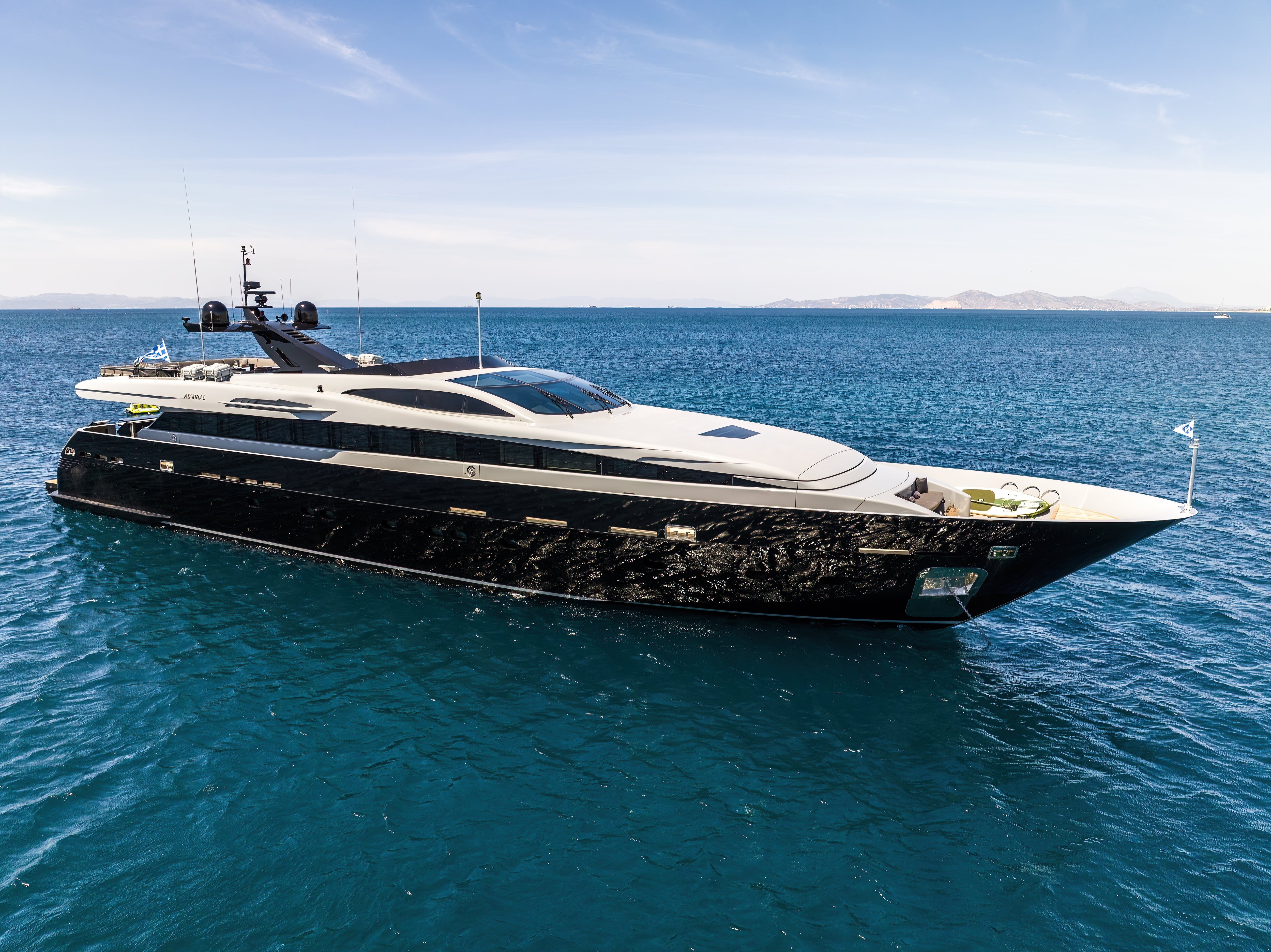 Aboard MADO a 128ft (39.25m) luxury motor yacht for Charter available with Fraser Yachts, built by ADMIRAL in 2009