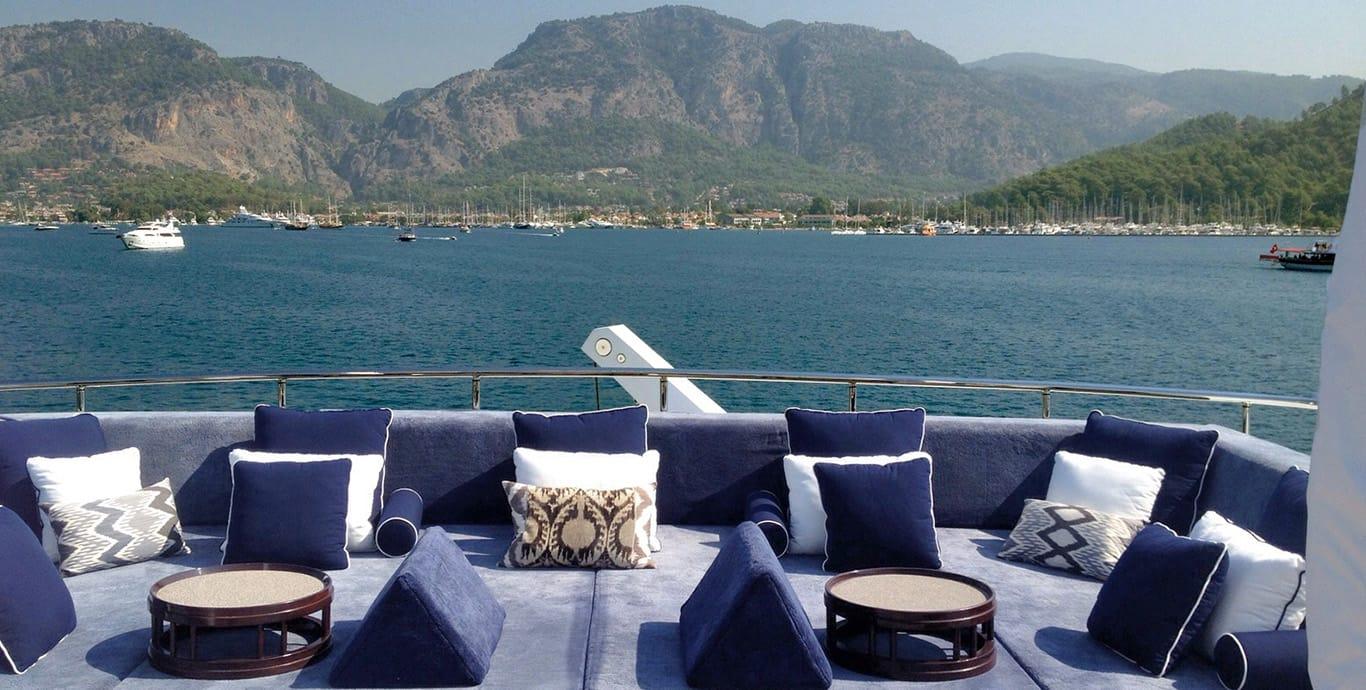 Aboard GOLDEN HORN a 135ft (41.4m) luxury motor yacht , built by DERELI YACHTS in 2008