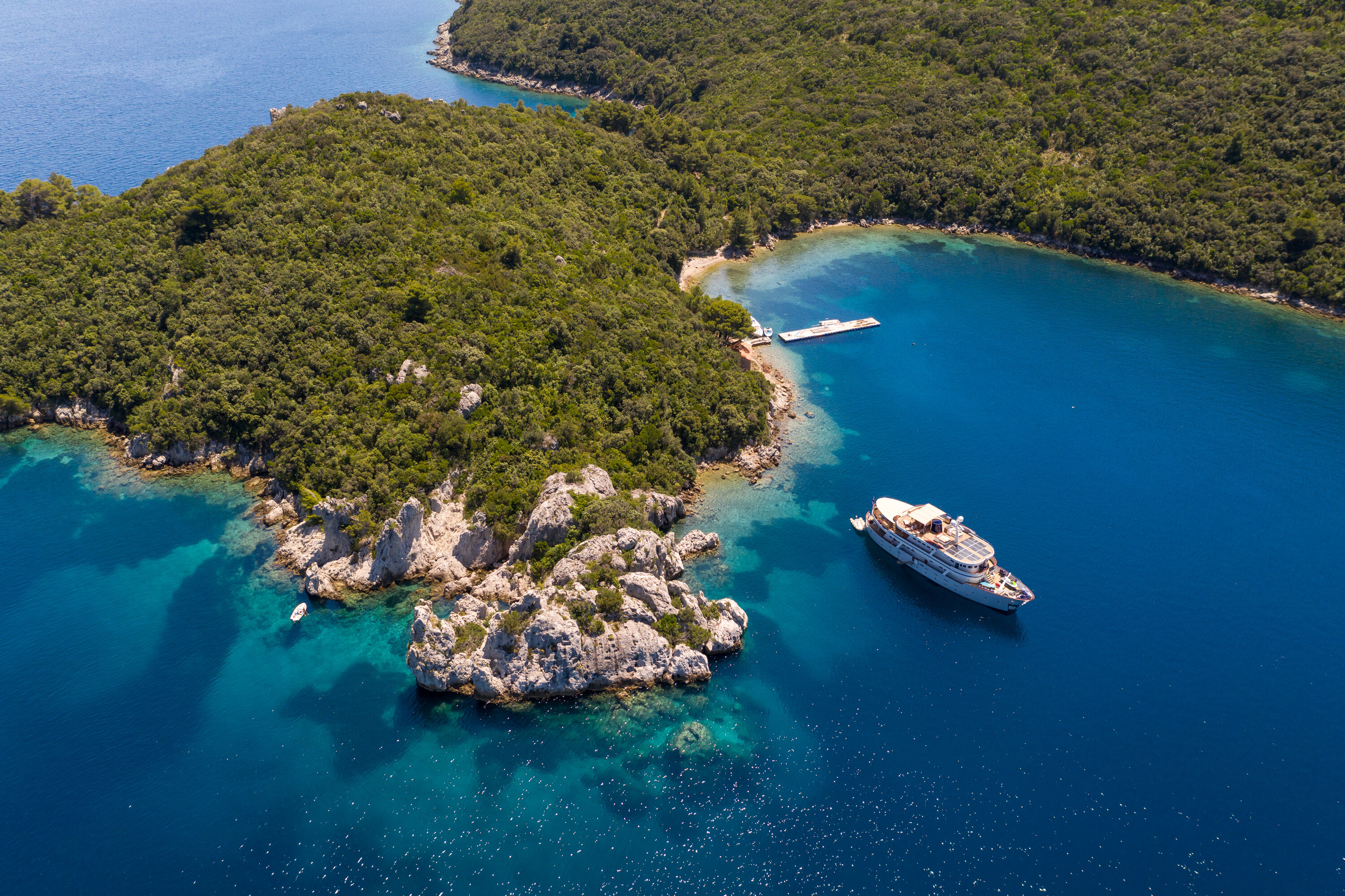 DONNA DEL MARE motor yacht for Sale & Charter by Fraser Yachts, built by AEGEAN YACHT