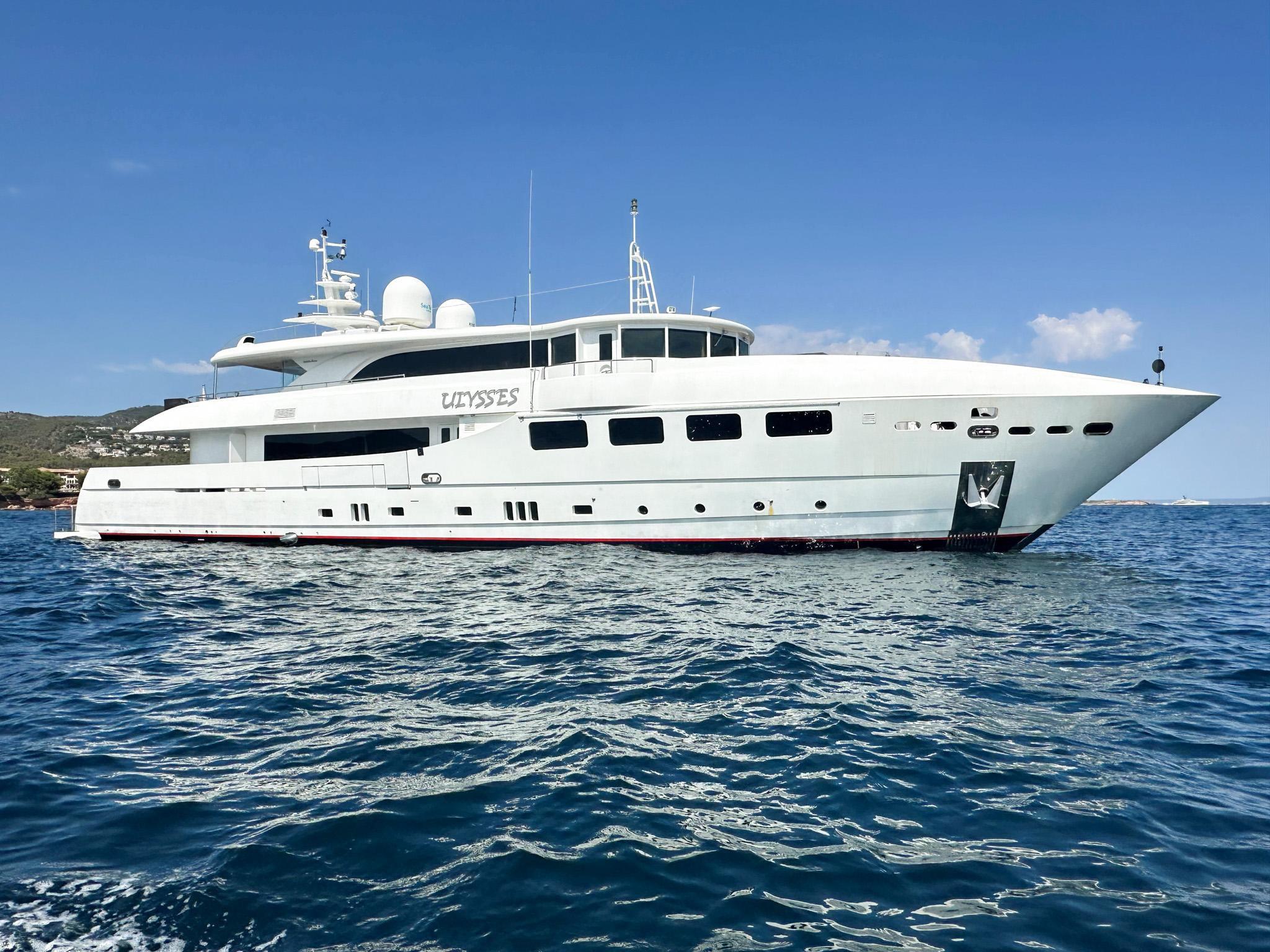 main running exterior-edited-Yh2ysY1j.jpg