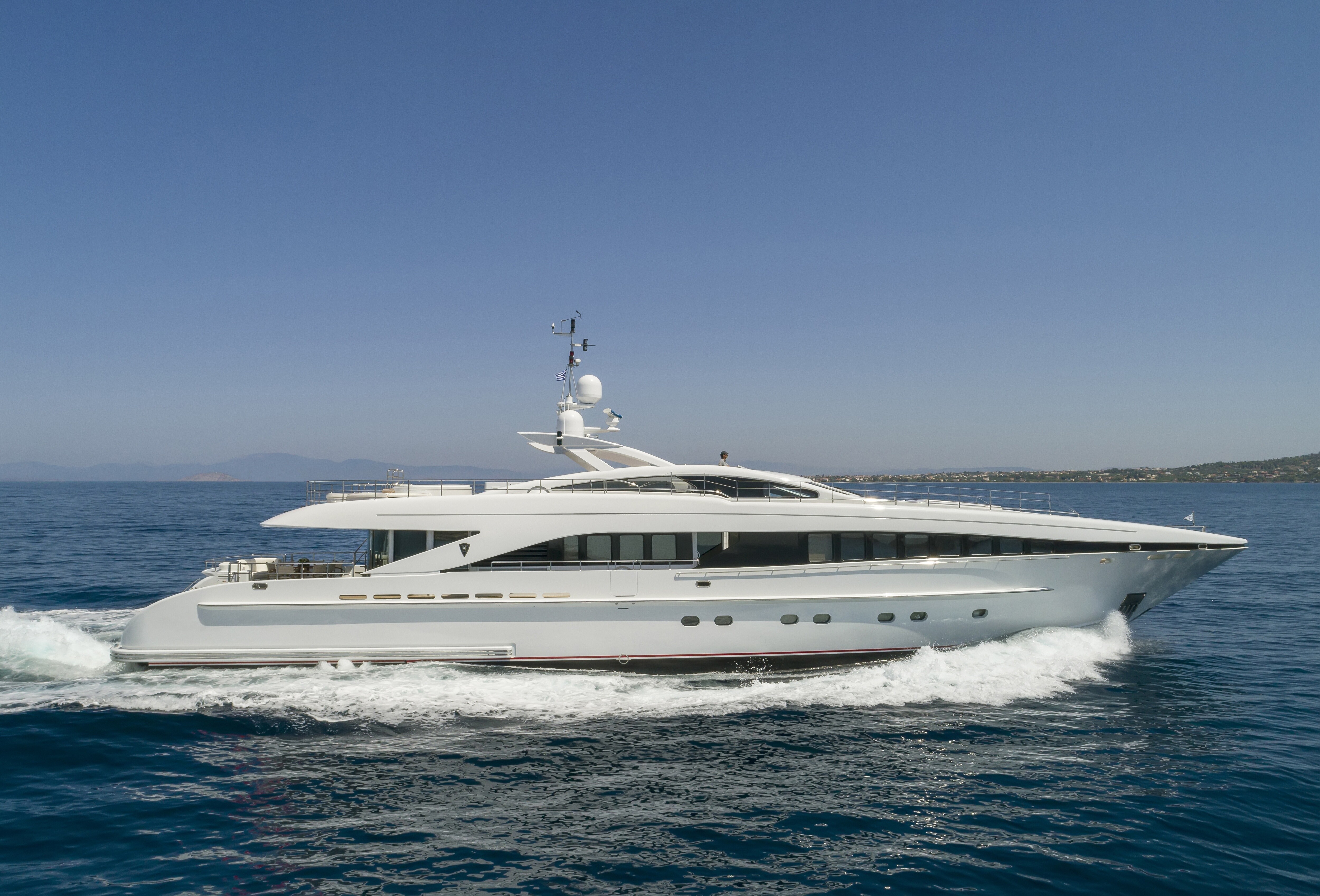 Aboard L'EQUINOX a 122ft (37.3m) luxury motor yacht for Charter available with Fraser Yachts, built by HEESEN in 2006
