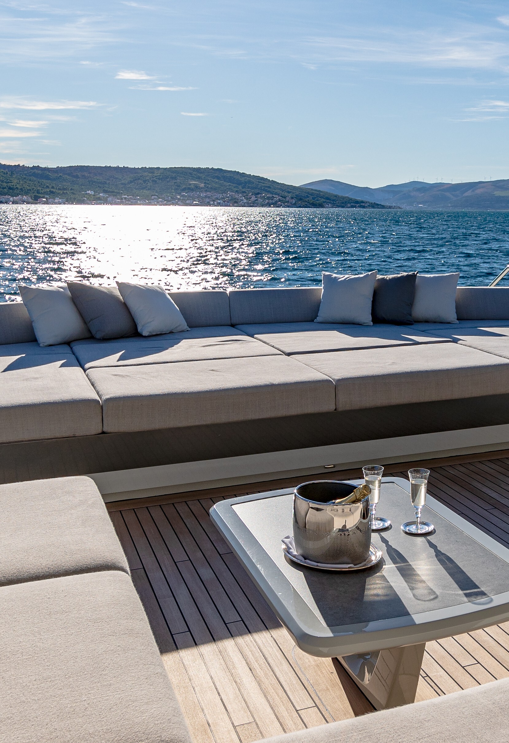 KINDA motor yacht for Sale by Fraser Yachts, built by TANKOA YACHTS