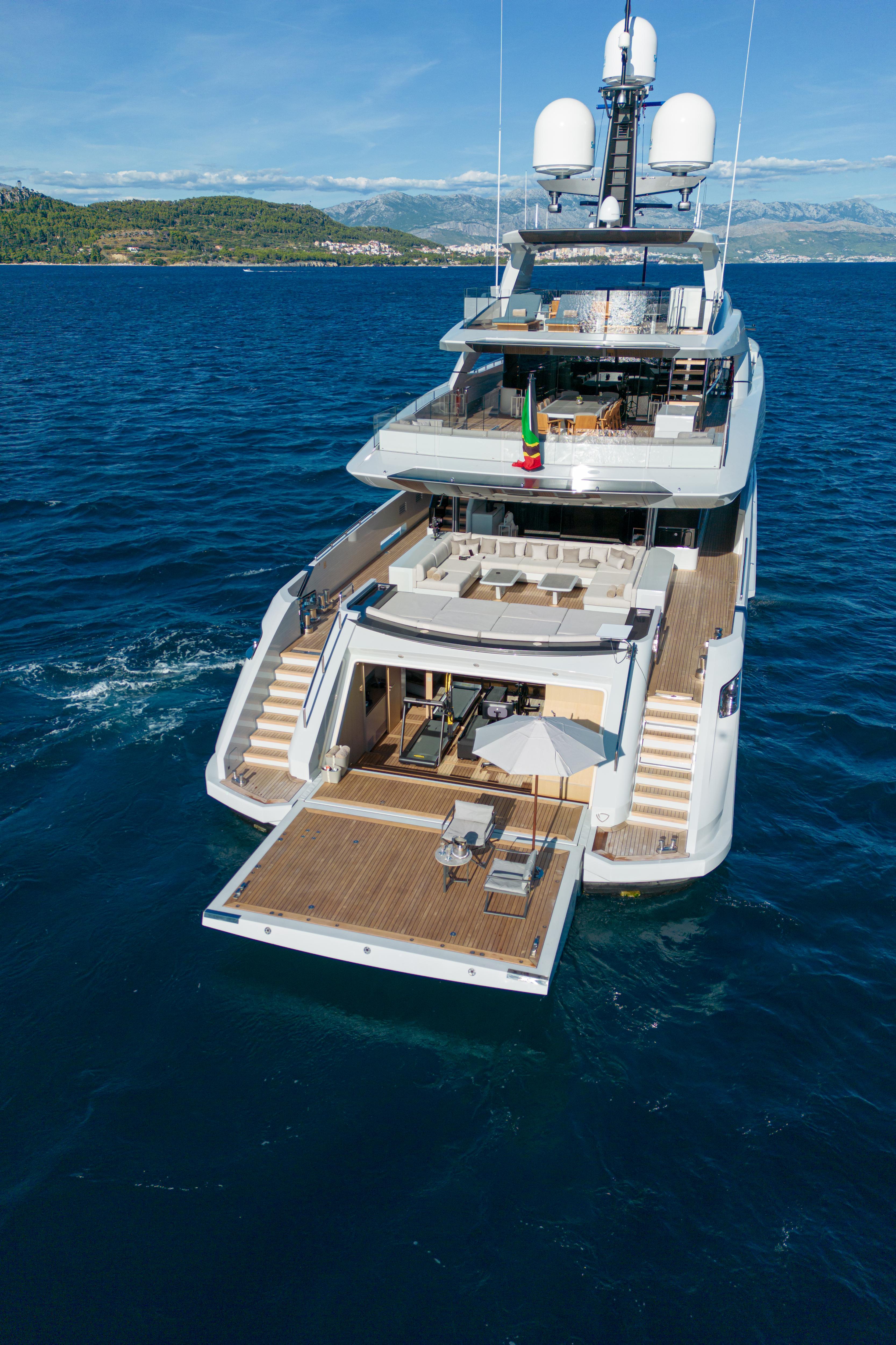 KINDA motor yacht for Sale by Fraser Yachts, built by TANKOA YACHTS