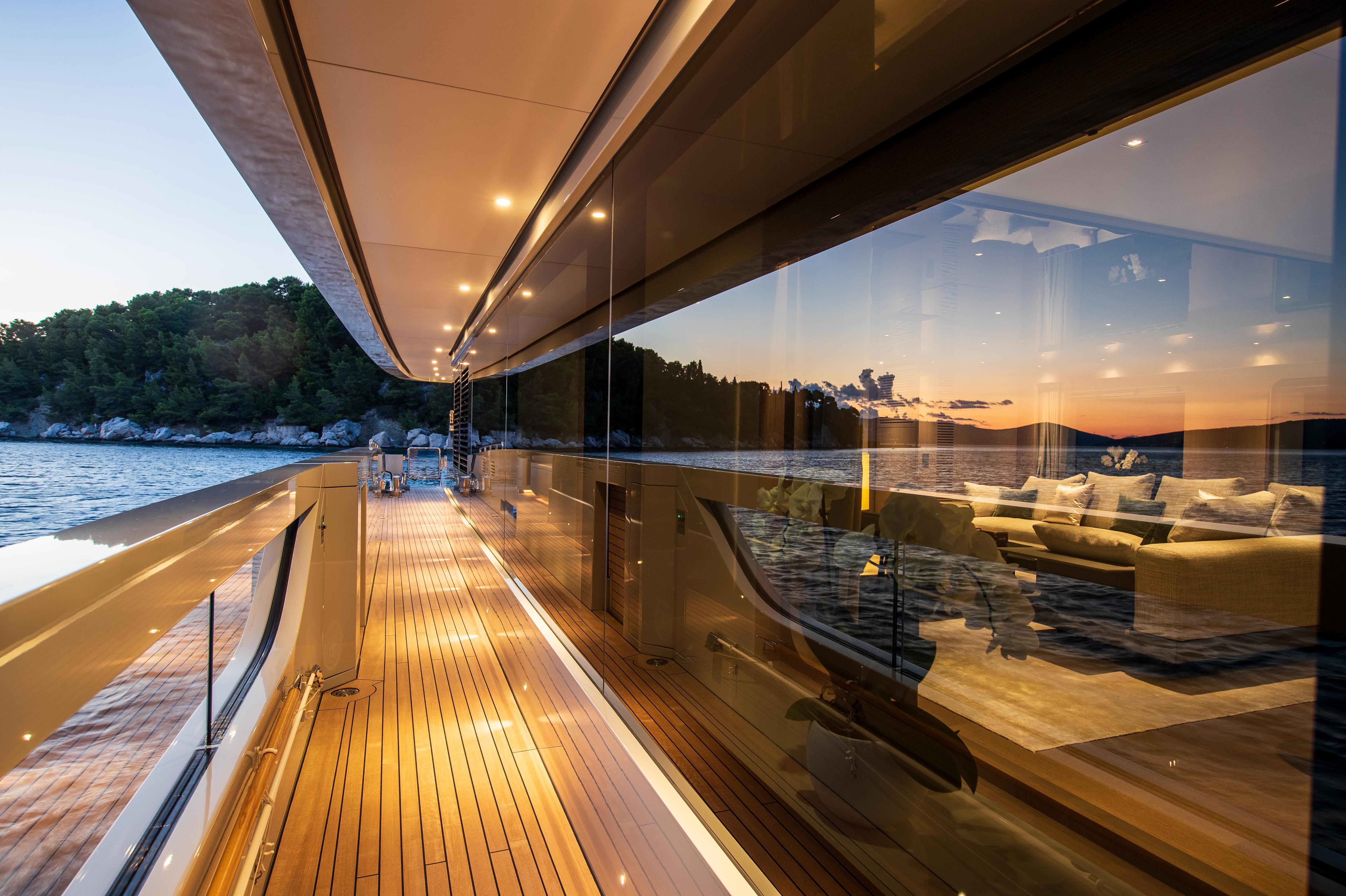 KINDA motor yacht for Sale by Fraser Yachts, built by TANKOA YACHTS