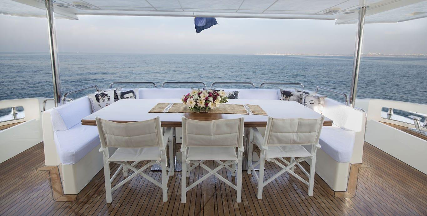 Aboard BAMBOO a 98ft (29.87m) luxury motor yacht , built by AZIMUT in 2010