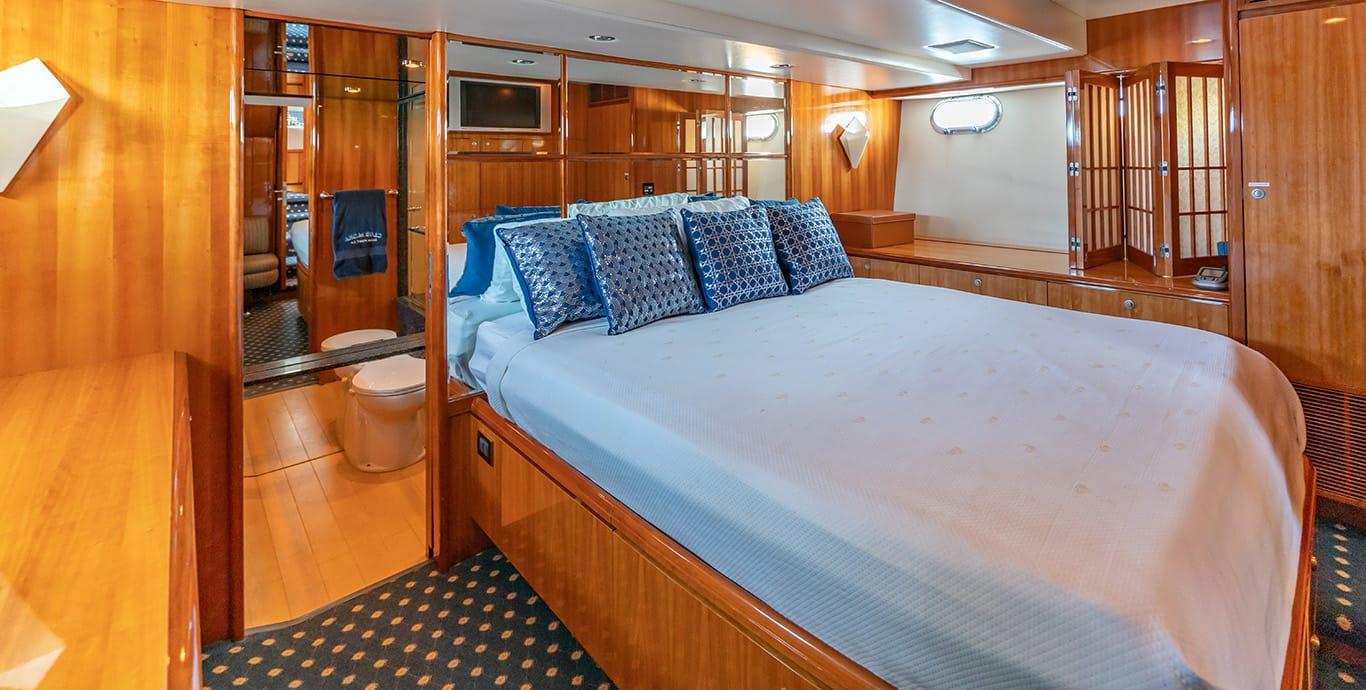 Aboard CLUB M.SEA a 70ft (21.34m) luxury motor yacht , built by QUEENSHIP in 2003