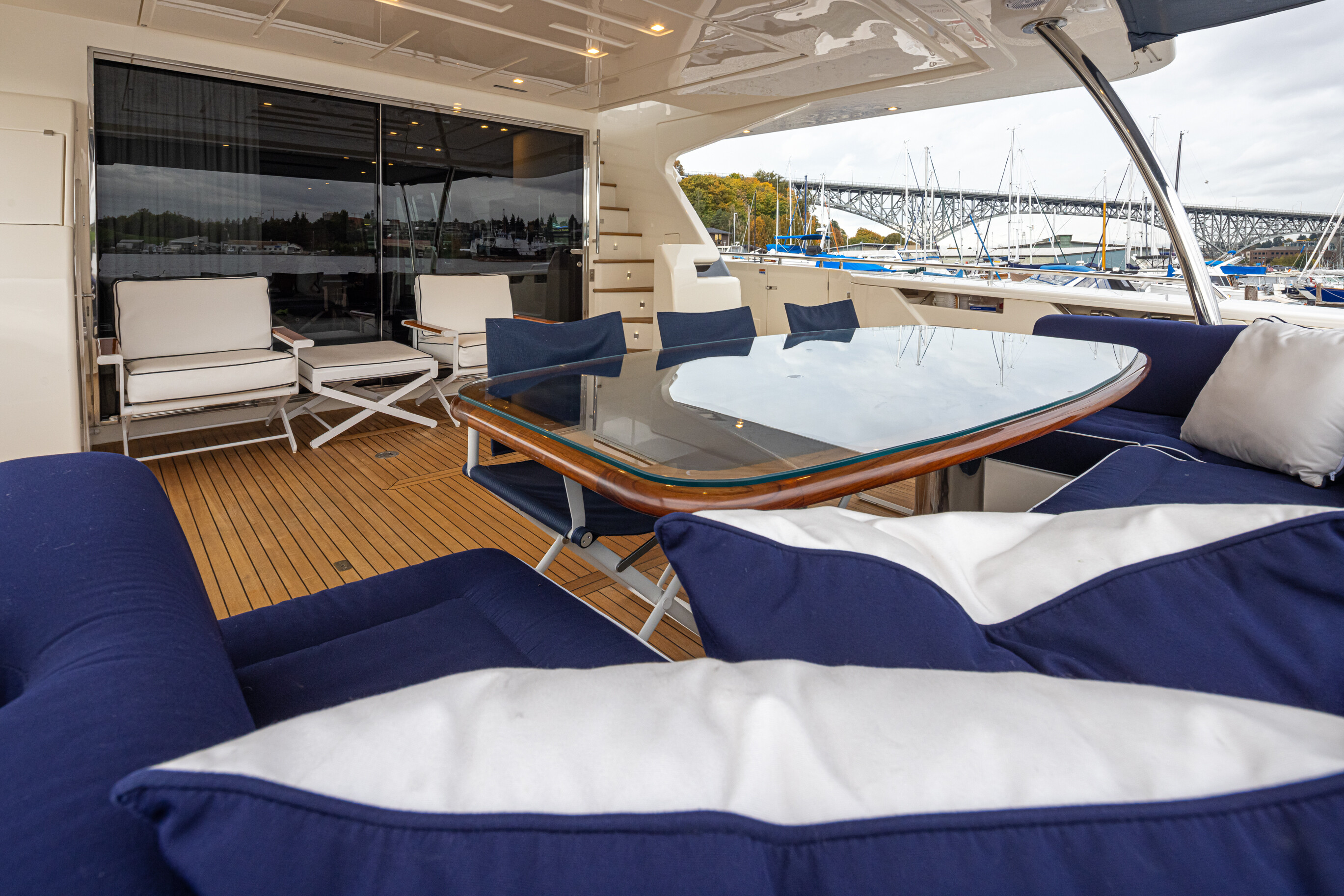 Aboard SOL SHINE a 96ft (29.26m) luxury motor yacht , built by FERRETTI YACHTS in 2014