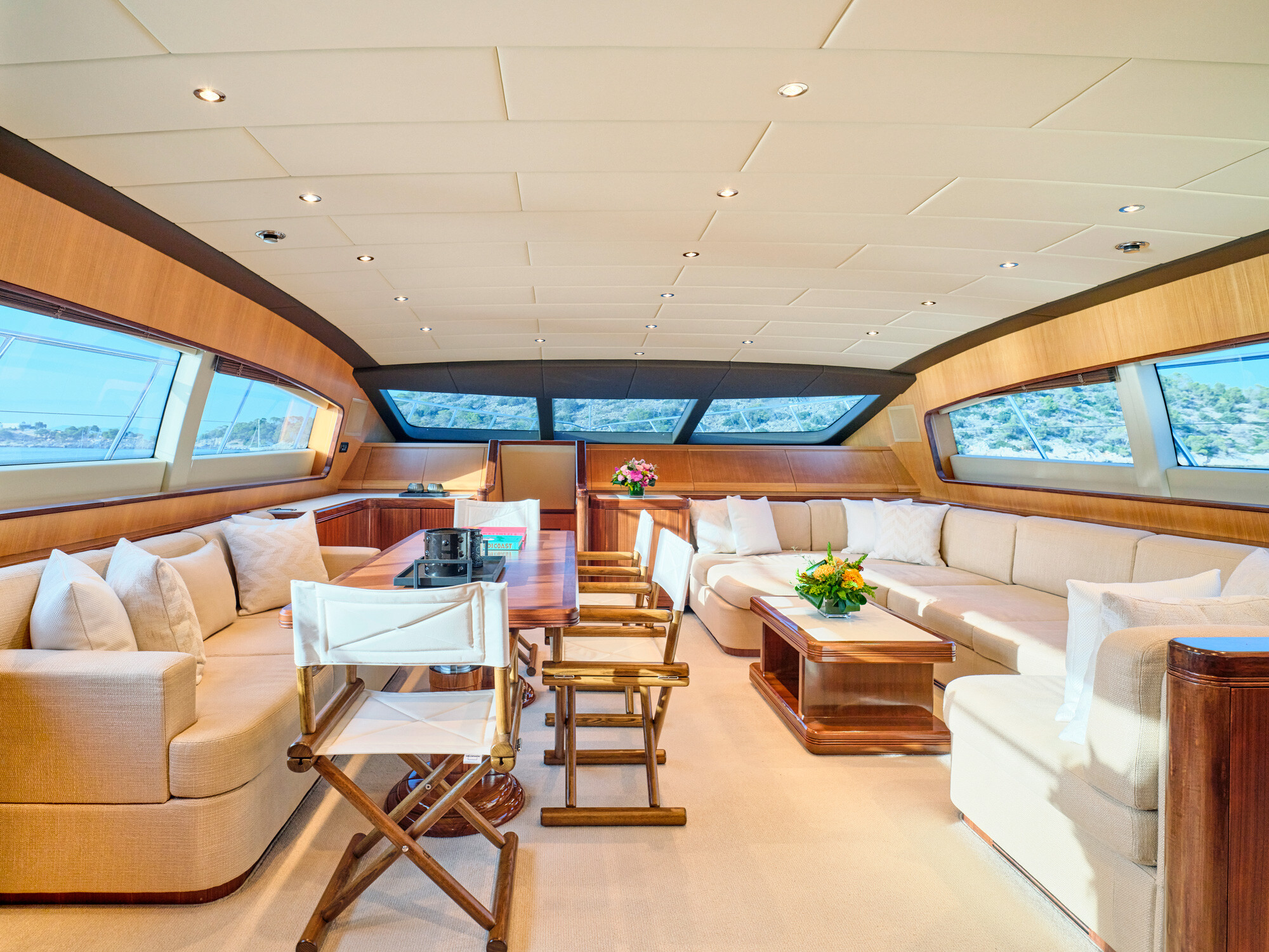 Aboard WET PANTHER a 103ft (31.4m) luxury motor yacht for Charter available with Fraser Yachts, built by OVERMARINE in 2006