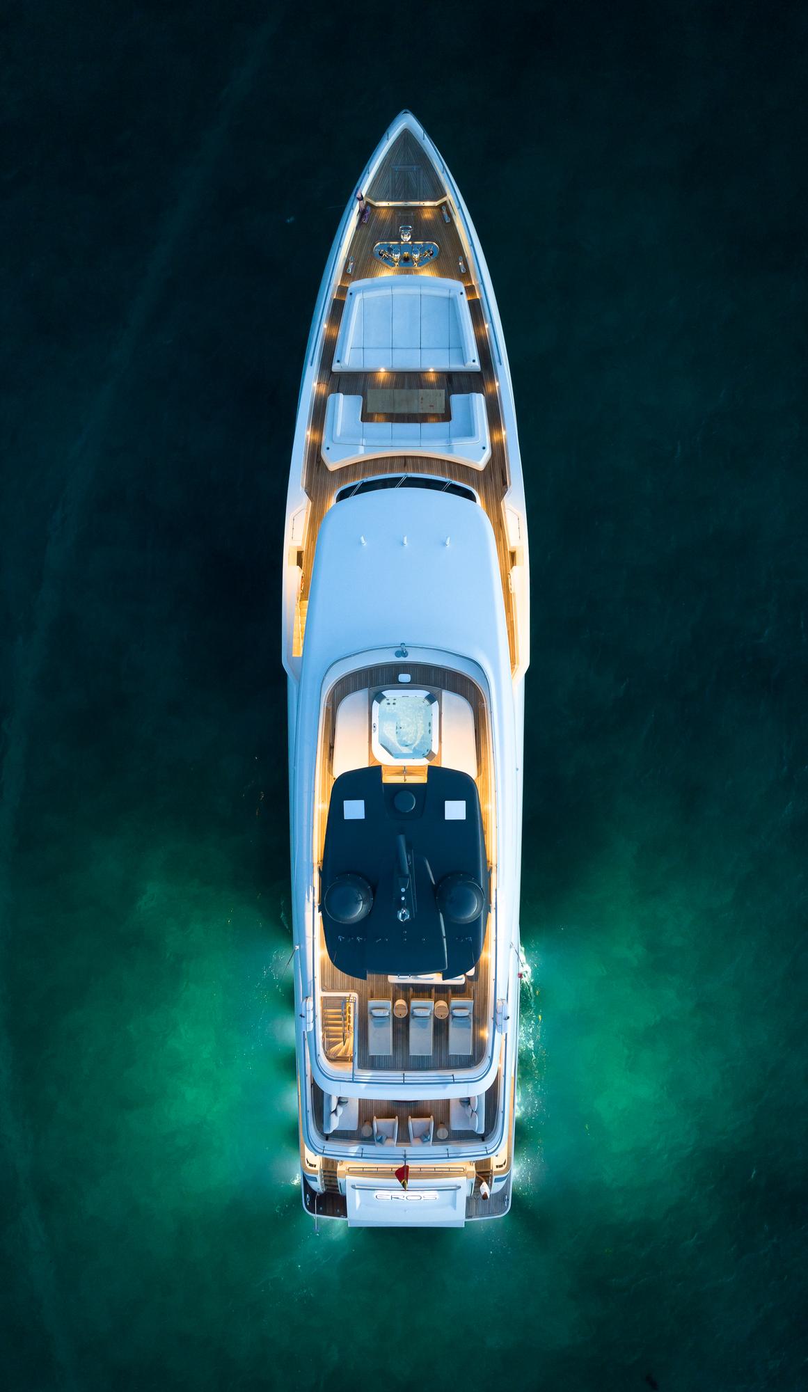 eros-lifestyle-exterior-aerial-maindeck-nightview_fraseryachts-PKJJrZh5.jpg