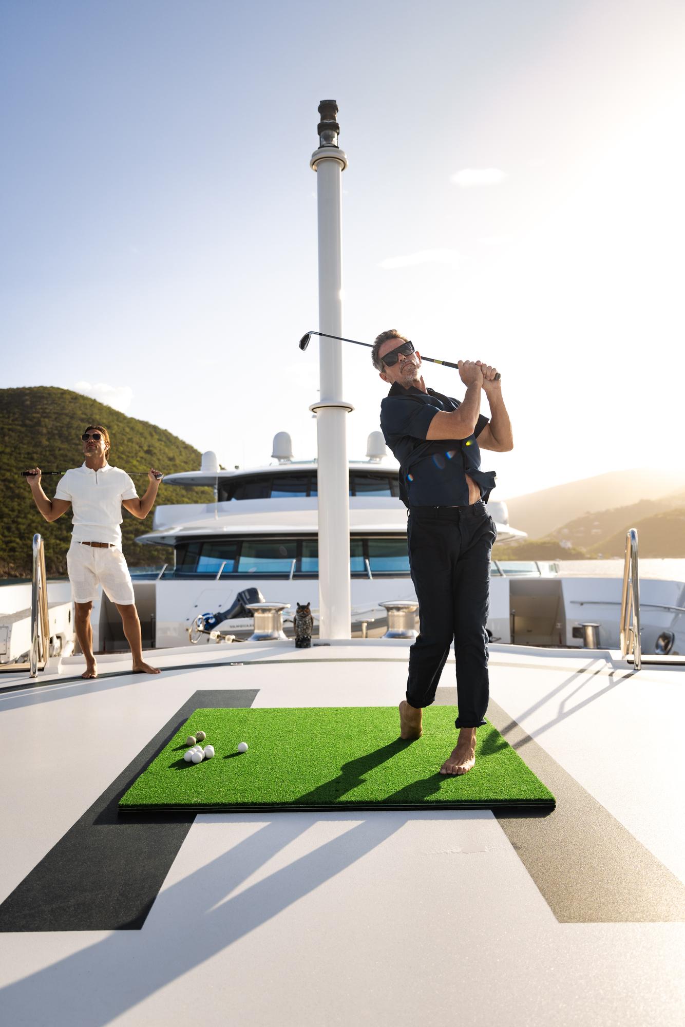 carinthiavii-lifestyle-onboard-golf_fraseryachts-xInhXibx.jpg
