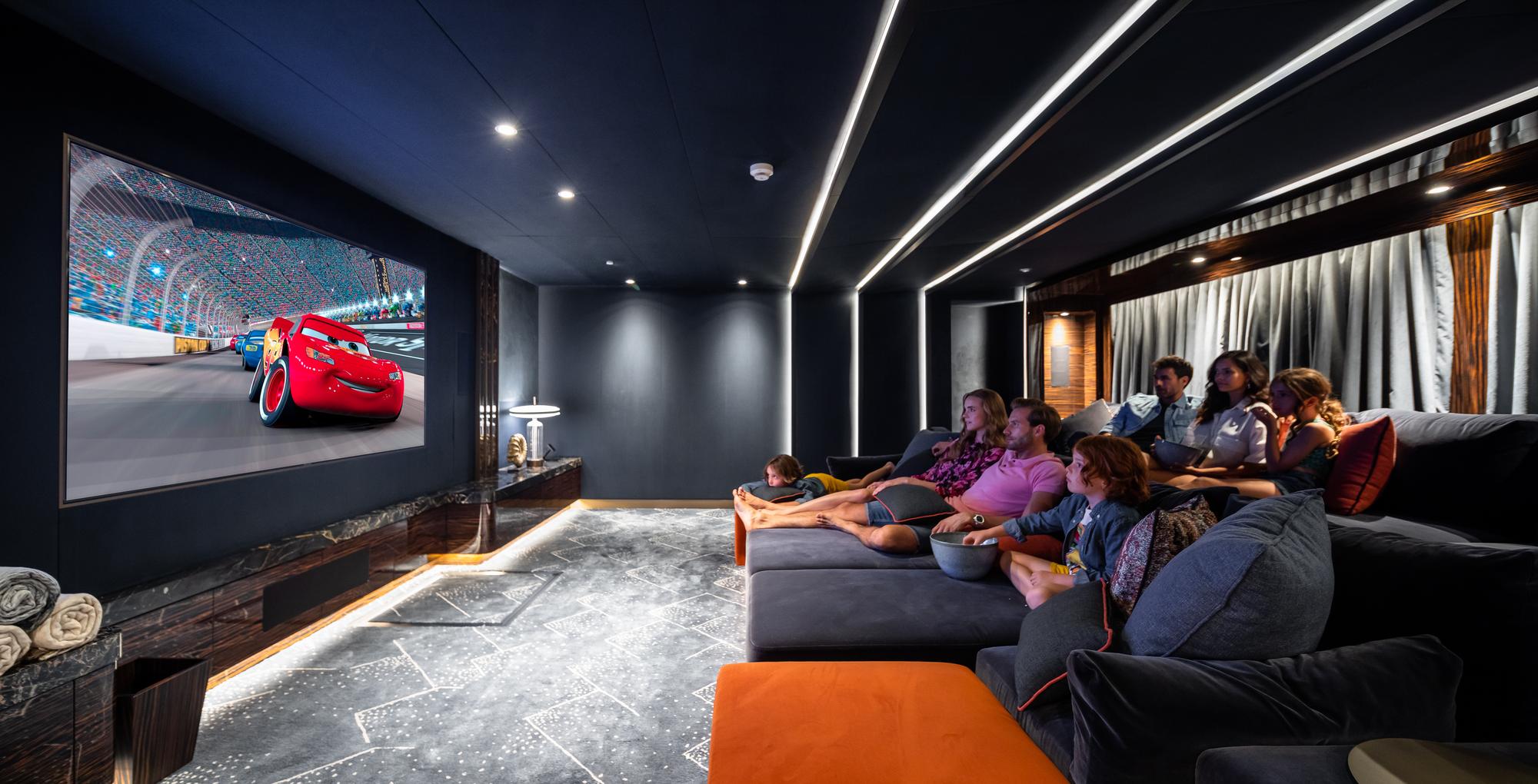 victorious-lifestyle-family-movie-cinema_fraseryachts-6jtZc91s.jpg