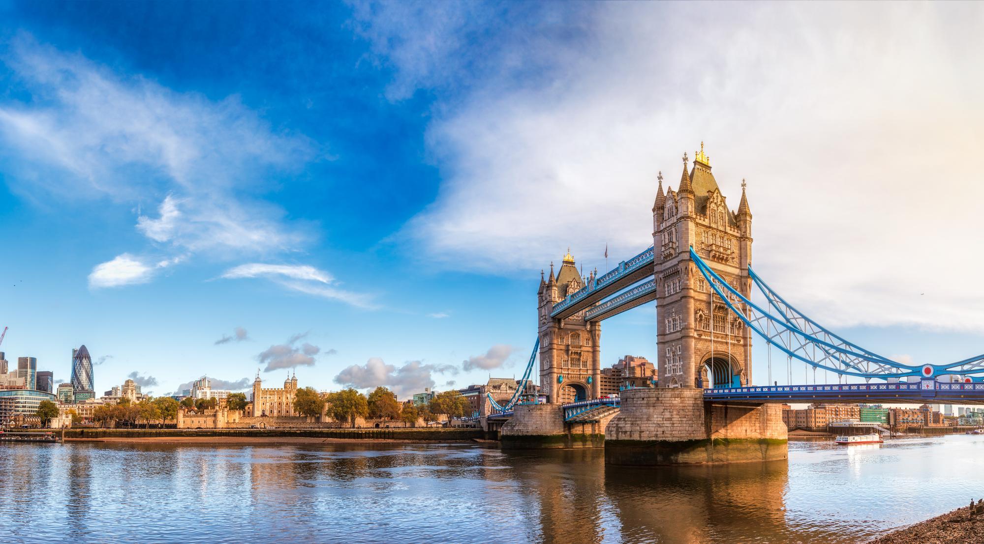 Meet the professional team at Fraser Yachts' London office. | London, UK, Fraser Yachts, yacht brokerage, expert team | FRASER