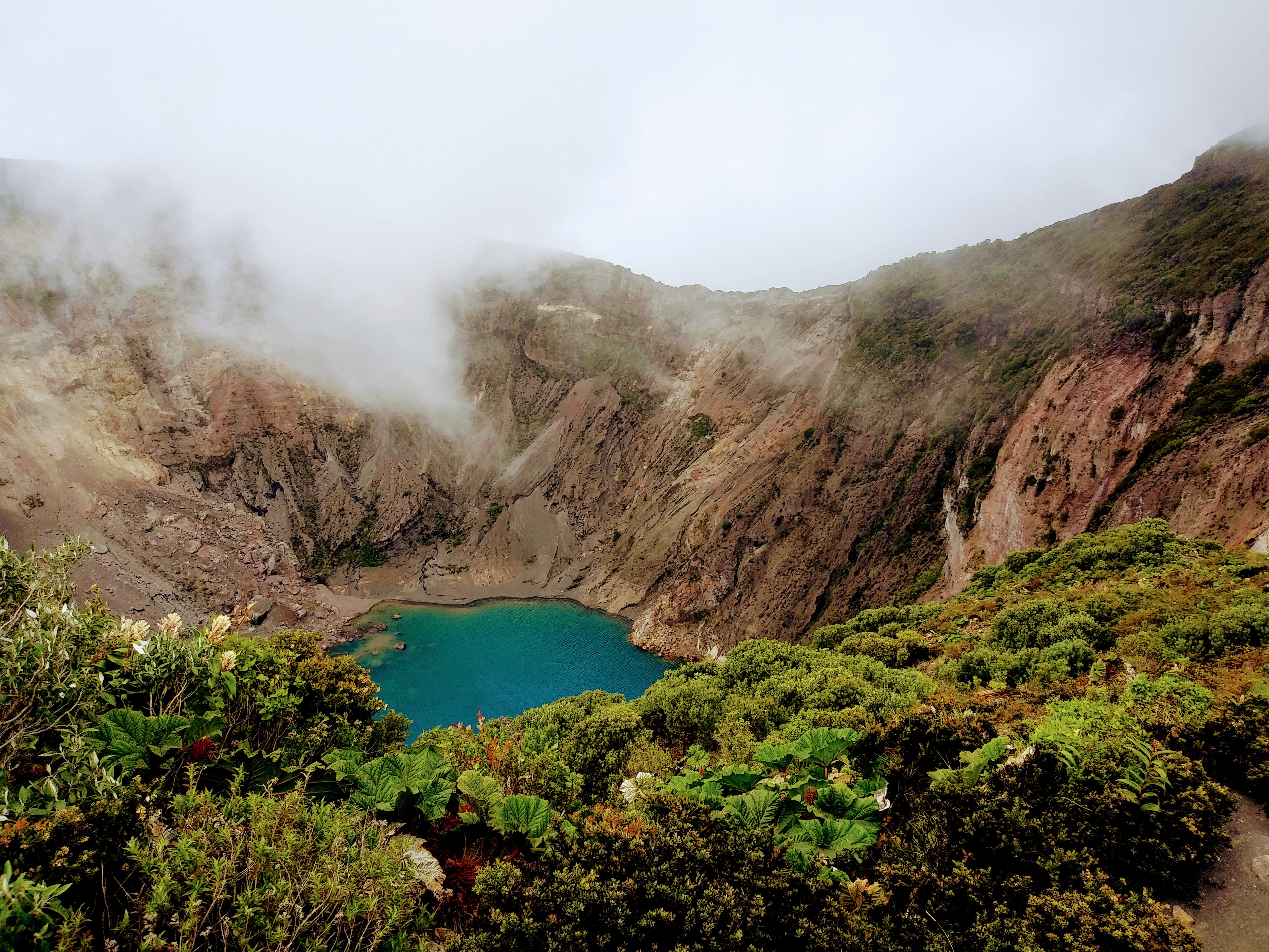 Volcan Irazu National Park alex-ip-wFNNzXgo0Do-unsplash-Hkvrk4r1.jpg