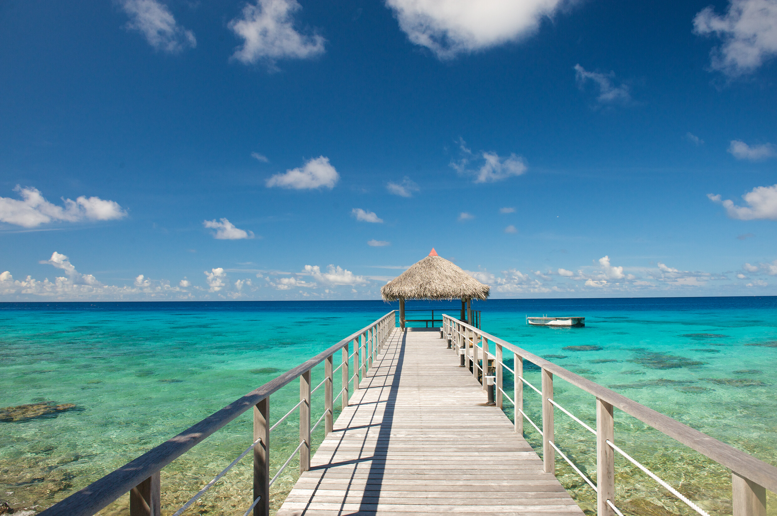 FrenchPolynesia_Rangiroa_Avatoru_General-View-lukzyNS7.jpg