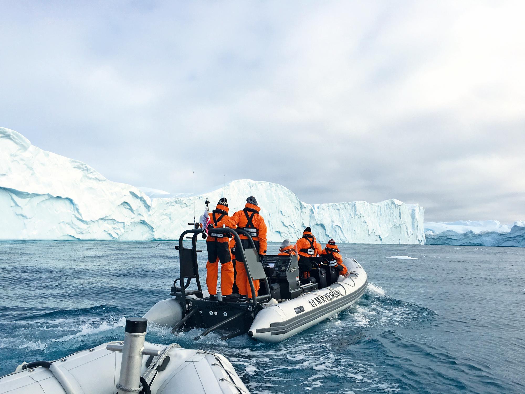 Navigate between the majestic icebergs of Antarctica with Fraser Yachts. | Off the beaten track, Antarctica, icebergs, yacht charter | Fraser