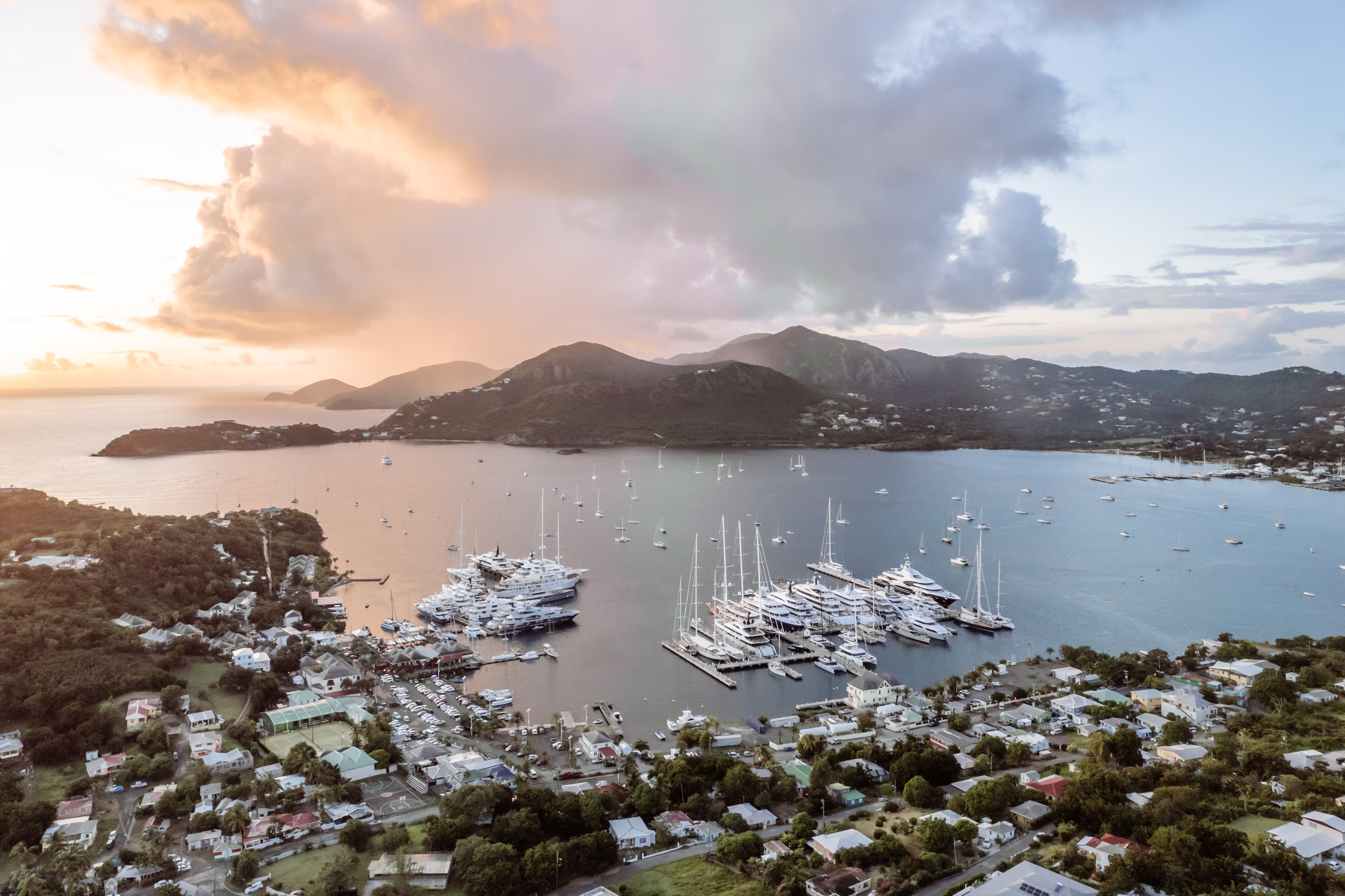 antigua-charter-yacht-show-z6njy04K.jpg