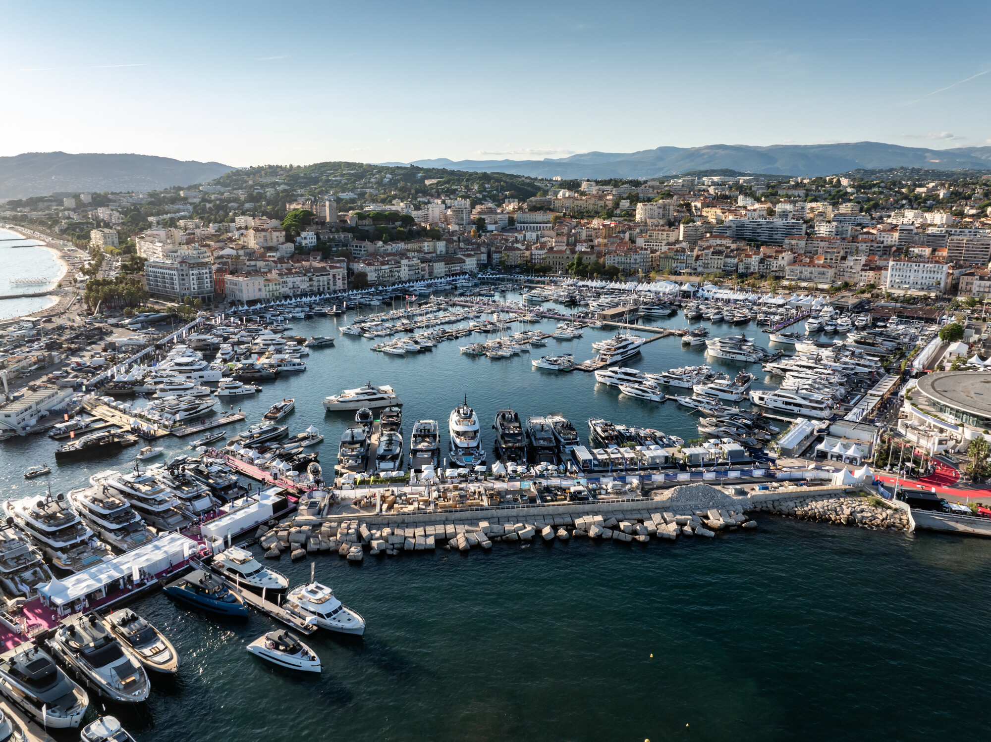 2024-09-15_Guy Fleury_Fraser Yachts_Cannes Yachting Festival 2024-47-YV2MafRy.jpg