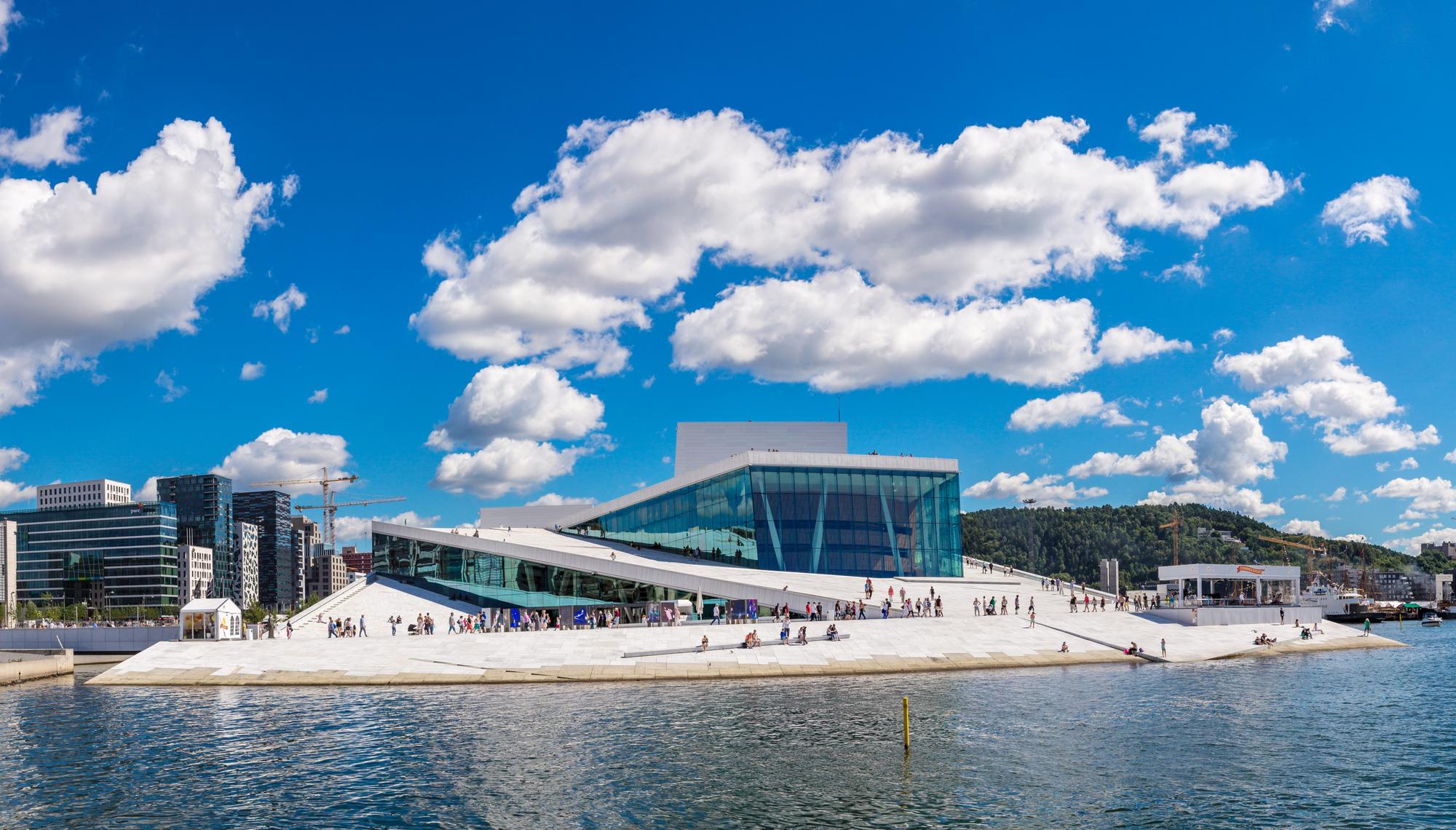 Experience the stunning design of Oslo’s Opera House, a contemporary architectural landmark and must-see for visitors | Architectural, Contemporary, Landmark, Oslo Opera House, Sightseeing | Fraser