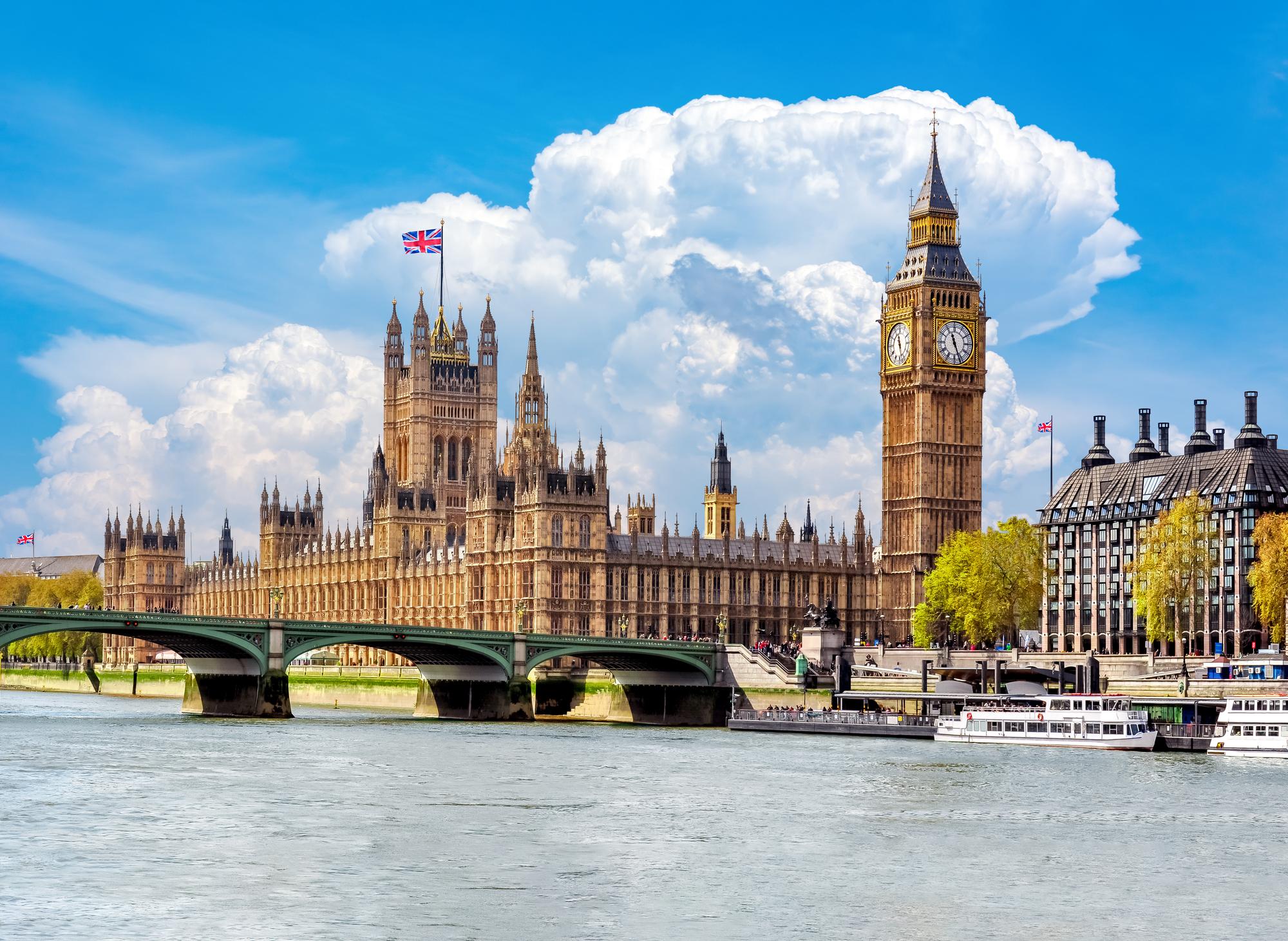 Discover the best of London with views of Big Ben, the Tower of London, and Westminster Abbey from a boat on the River Thames | Capital, Bridge, Abbey, Big Ben, Boat, Parliament, Tourism, Tower | Fraser