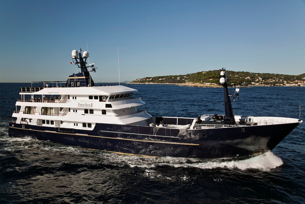 Explorer yachts fraser yachts