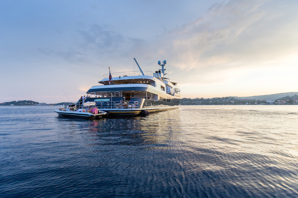 Legend motor yacht for sale fraser