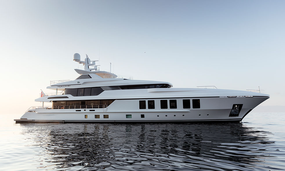 Fraser Announces the Sale of Motor Yacht RAZAN. | Fraser Yachts